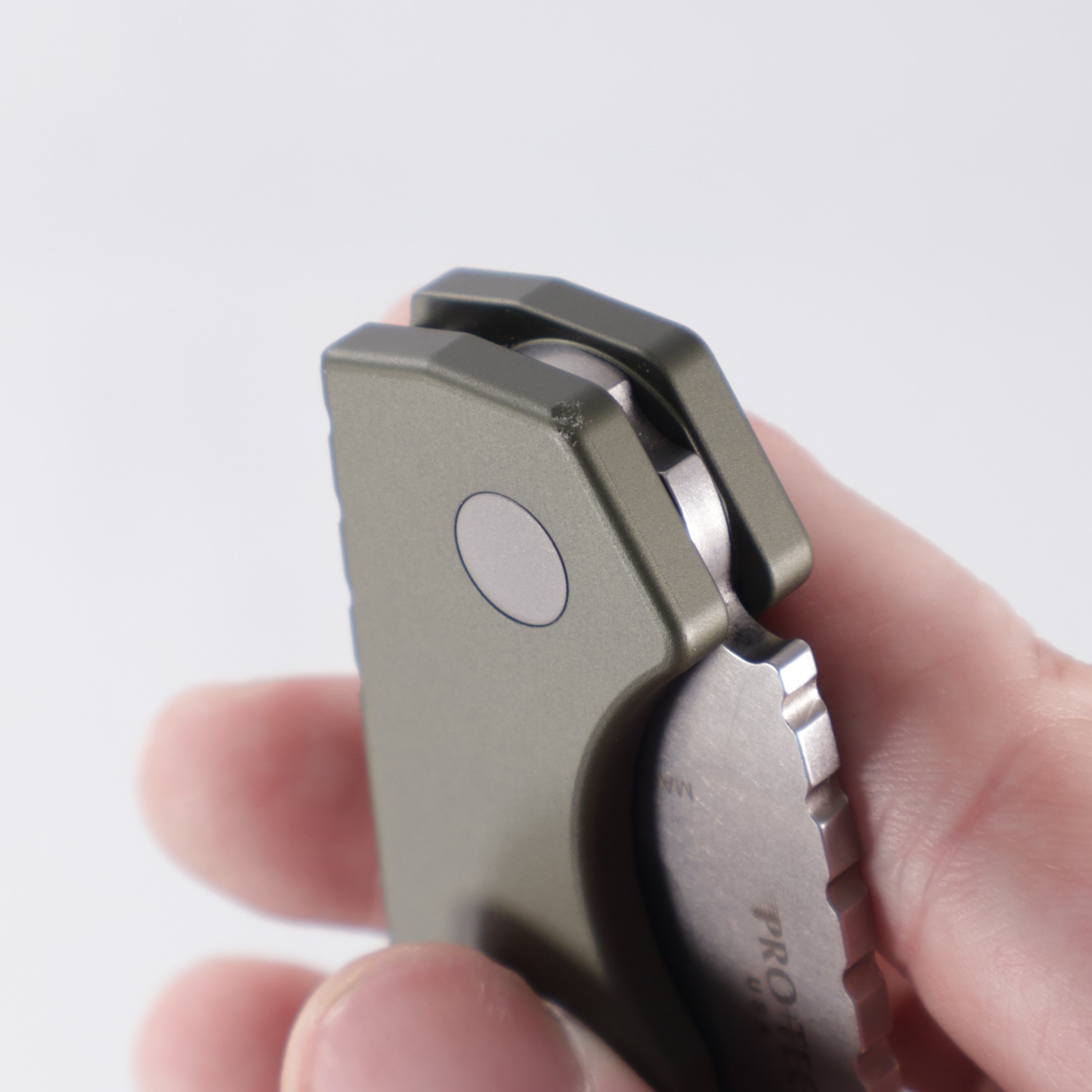 Pro-Tech Strider PT+ - Green Aluminum - Stonewash Magnacut - PT201-GREEN *PRE-OWNED*
