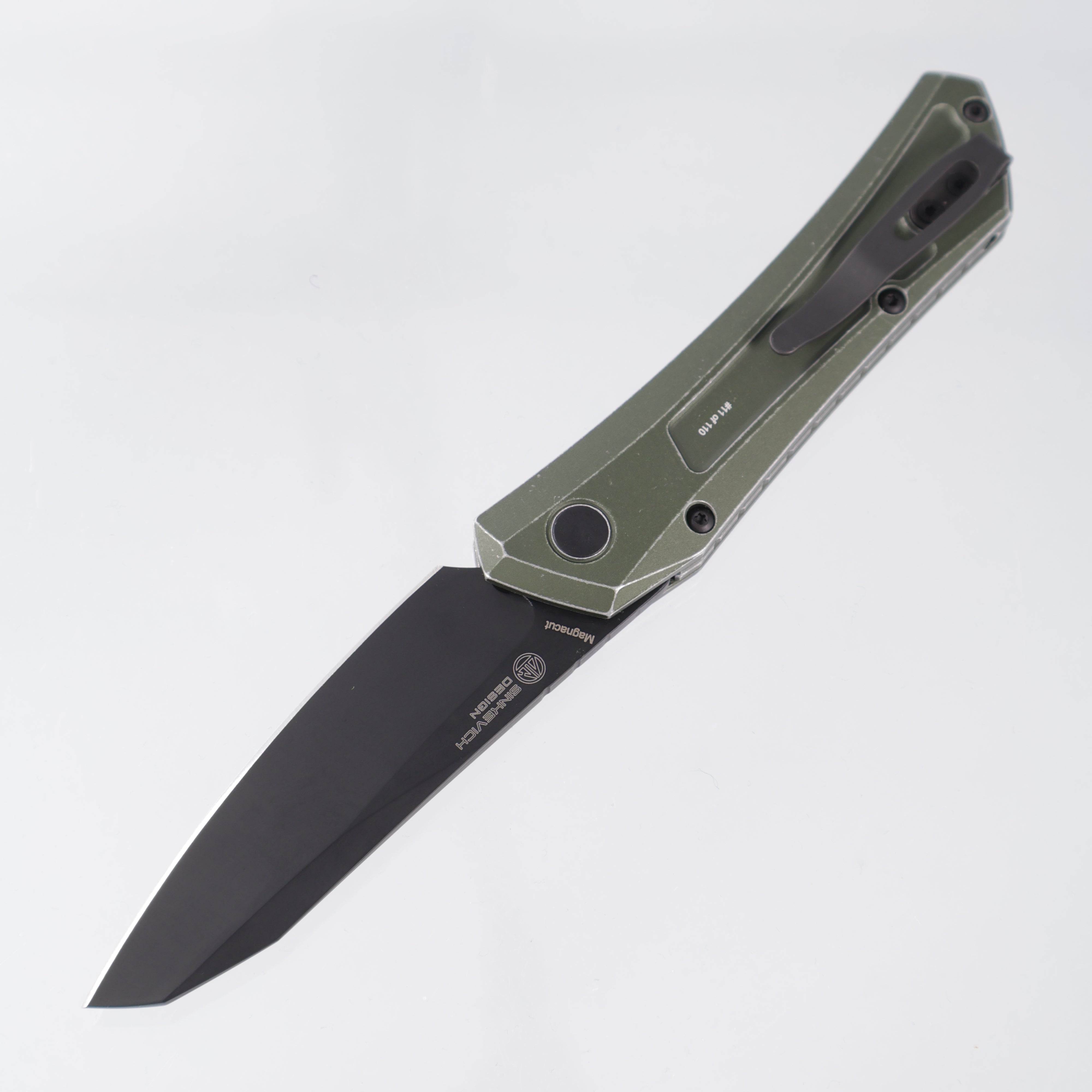 Pro-Tech Oligarch - Green Battleworn Aluminum w/ Black Lip Pearl Button - DLC Magnacut - BSA25.Oligarch.1 *PRE-OWNED*