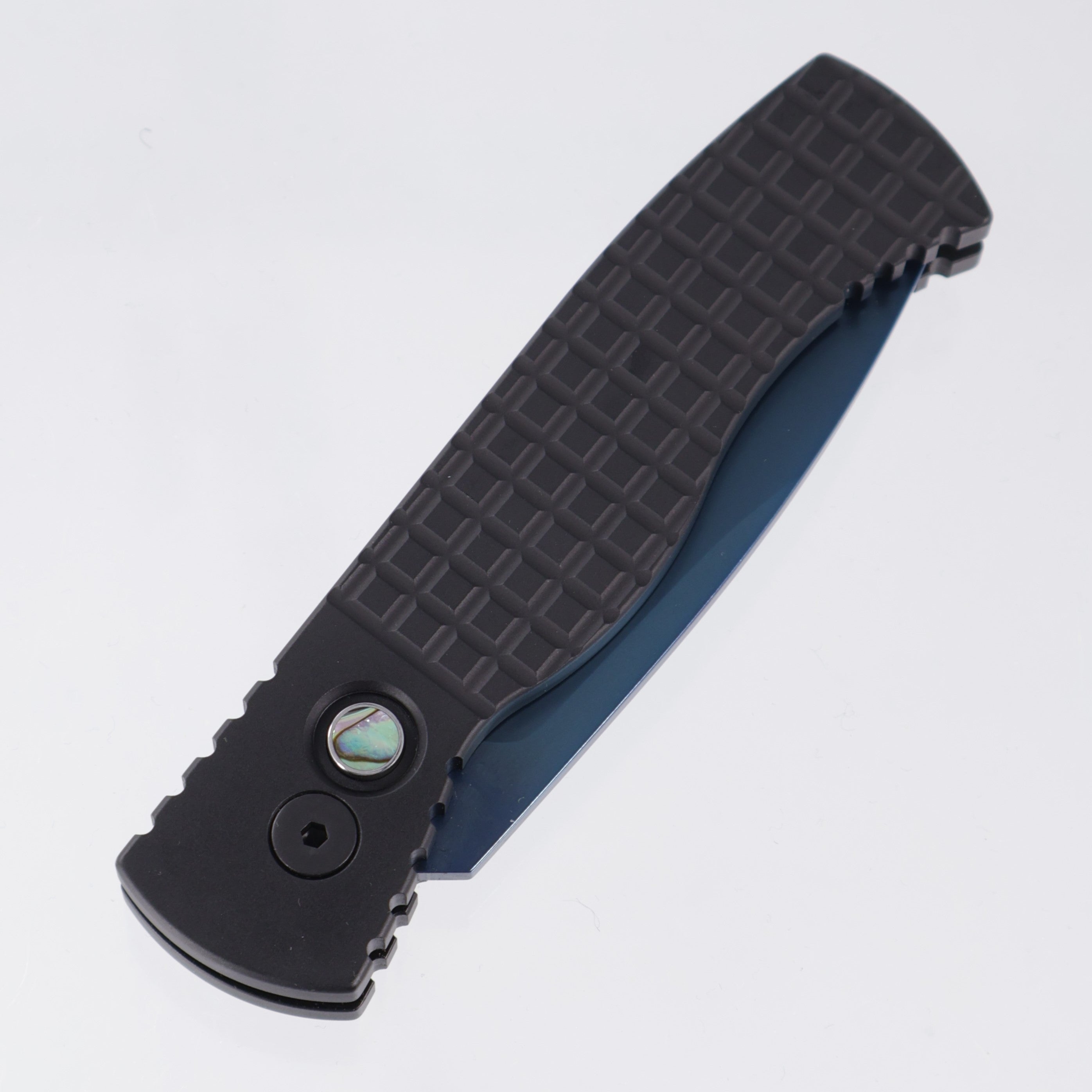 Pro-Tech TR-2 MEFP - Black Aluminum w/ Frag Pattern & Abalone Button - Sapphire Magnacut - ME.TR2.3 SB *PRE-OWNED*