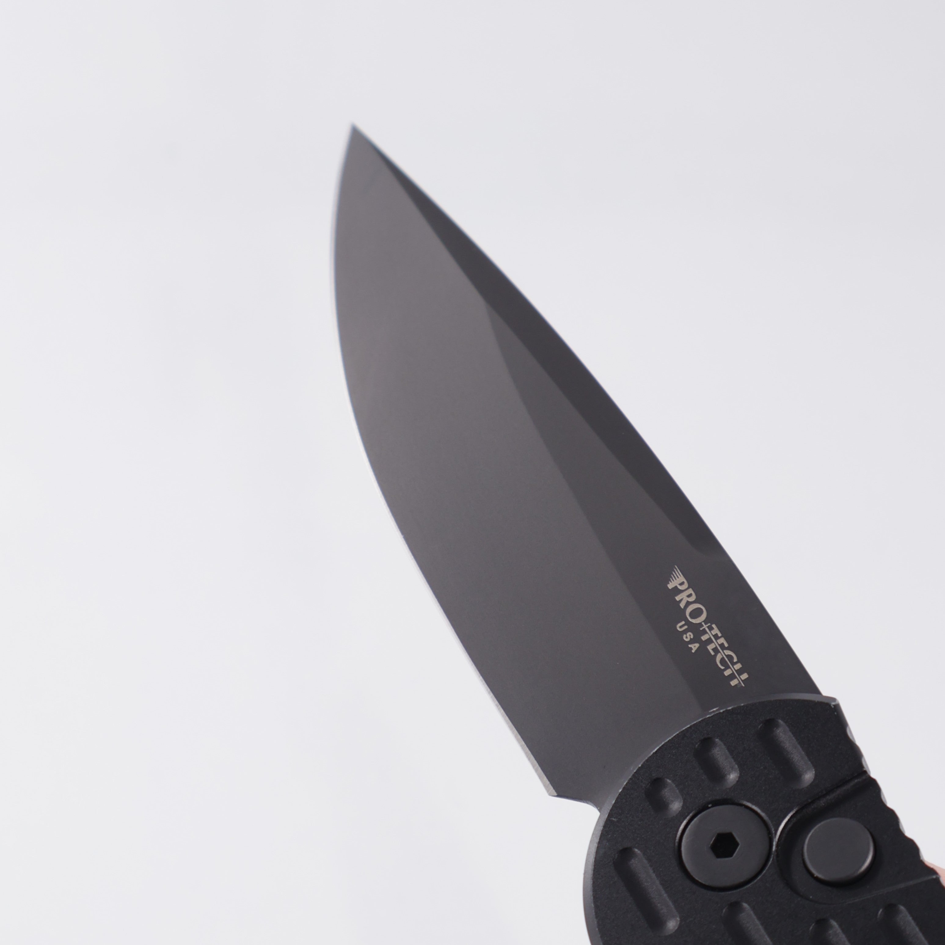 Pro-Tech TR-3 SWAT - Black Aluminum w/ Grooves - DLC 154CM *PRE-OWNED*