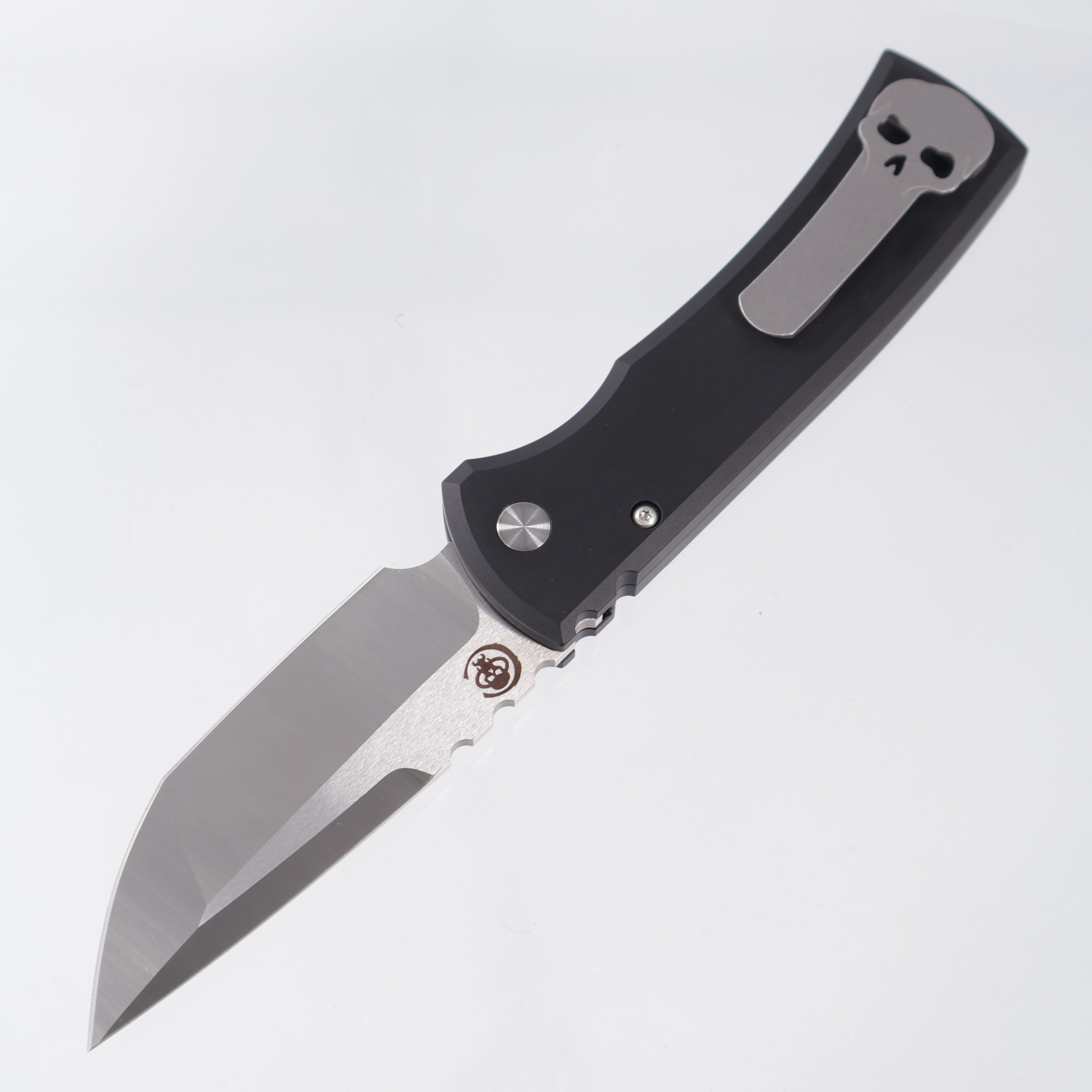 Pro-Tech x Chaves Redencion Auto - Black Aluminum w/ Black Lip Pearl Button - Satin S35VN - FB Enthusiant Group Exclusive *PRE-OWNED*