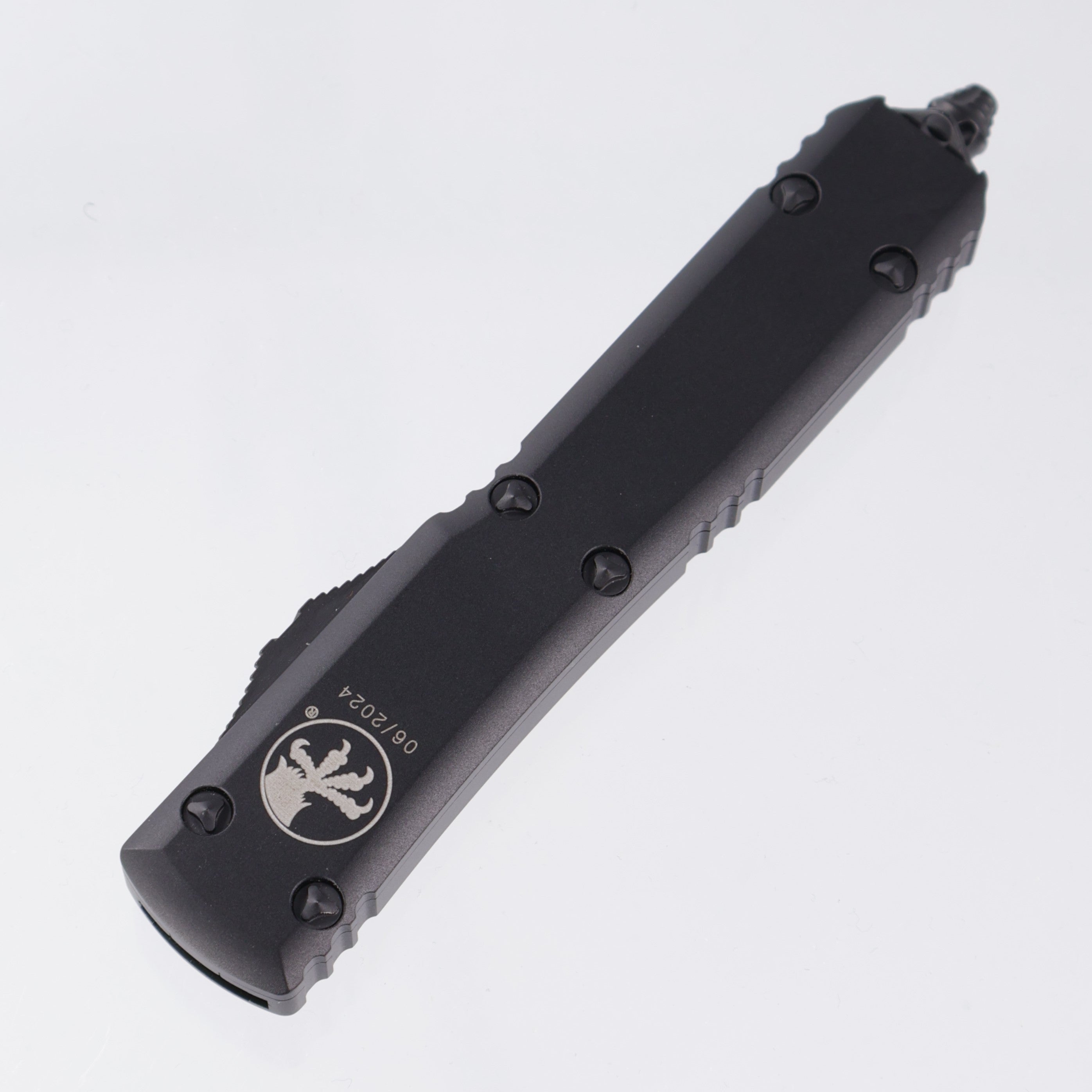 Microtech Ultratech Tanto - Black Aluminum - 2-Tone Tactical M390 - 123-1 UMS *PRE-OWNED*