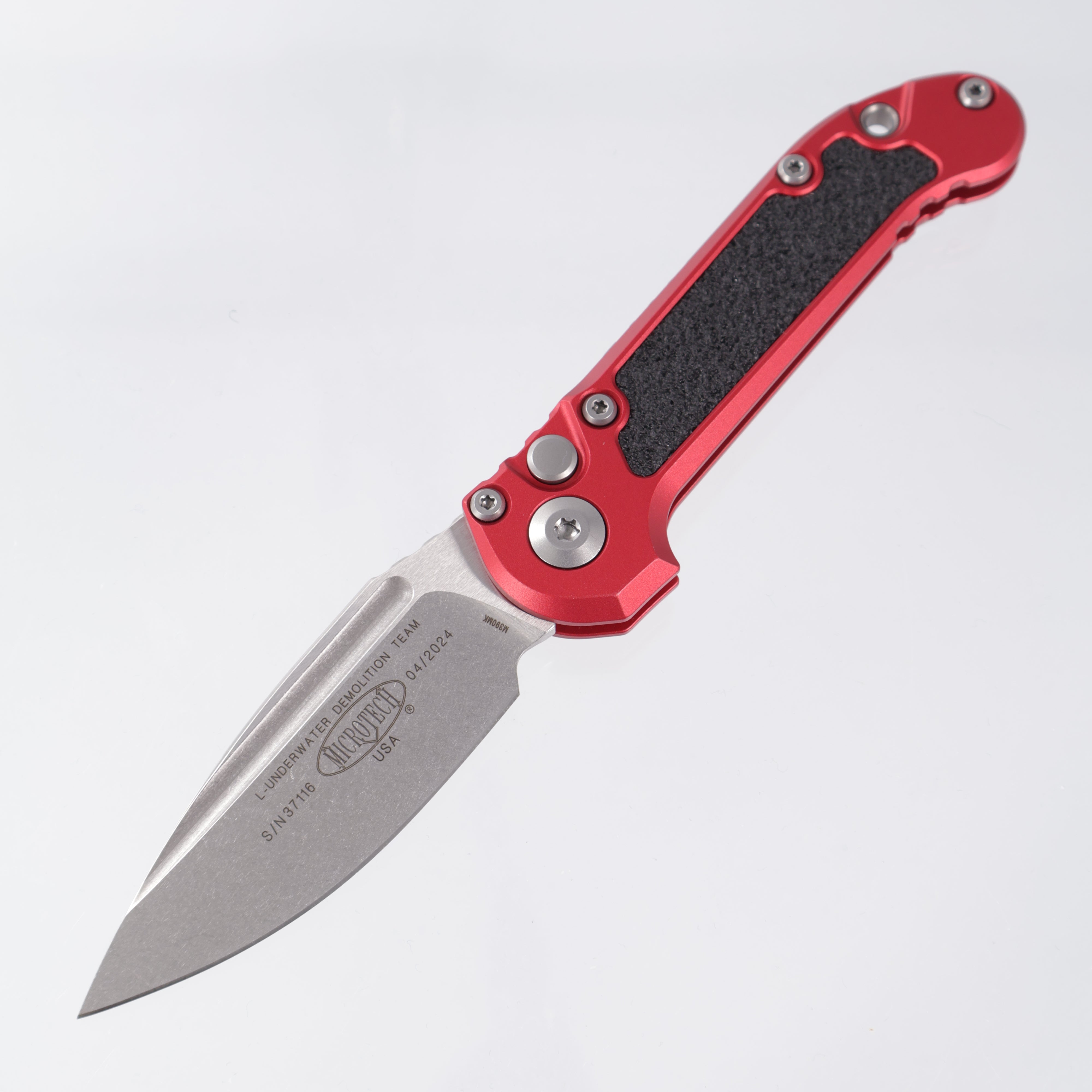Microtech LUDT Gen III Single Edge - Red Aluminum w/ Traction Inlays - Stonewash M390MK - 1135-10 RD *PRE-OWNED*