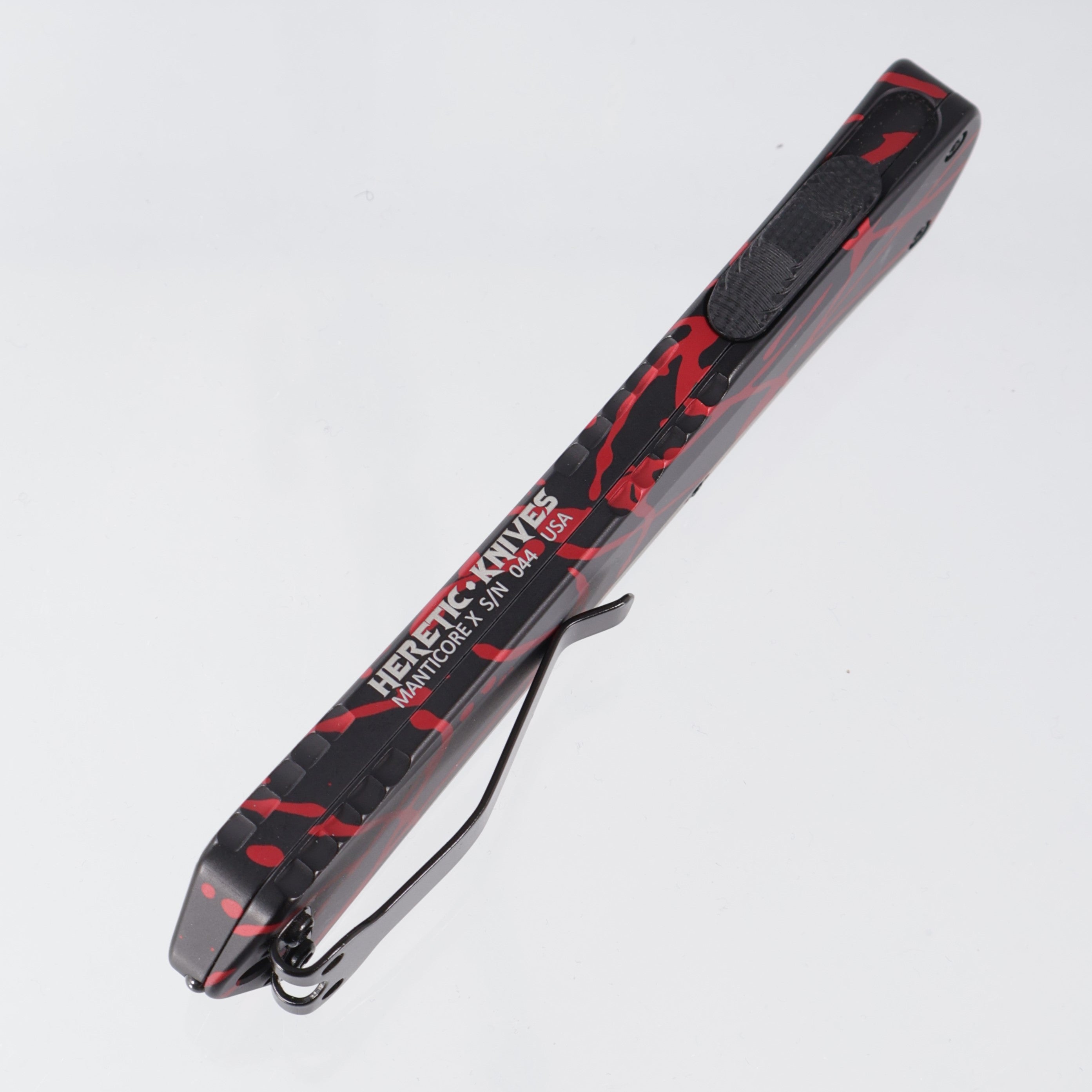 Heretic Manticore X Double Edge - Black w/ Red Splash Pattern Aluminum - DLC S35VN - H032-6A-RS *PRE-OWNED*