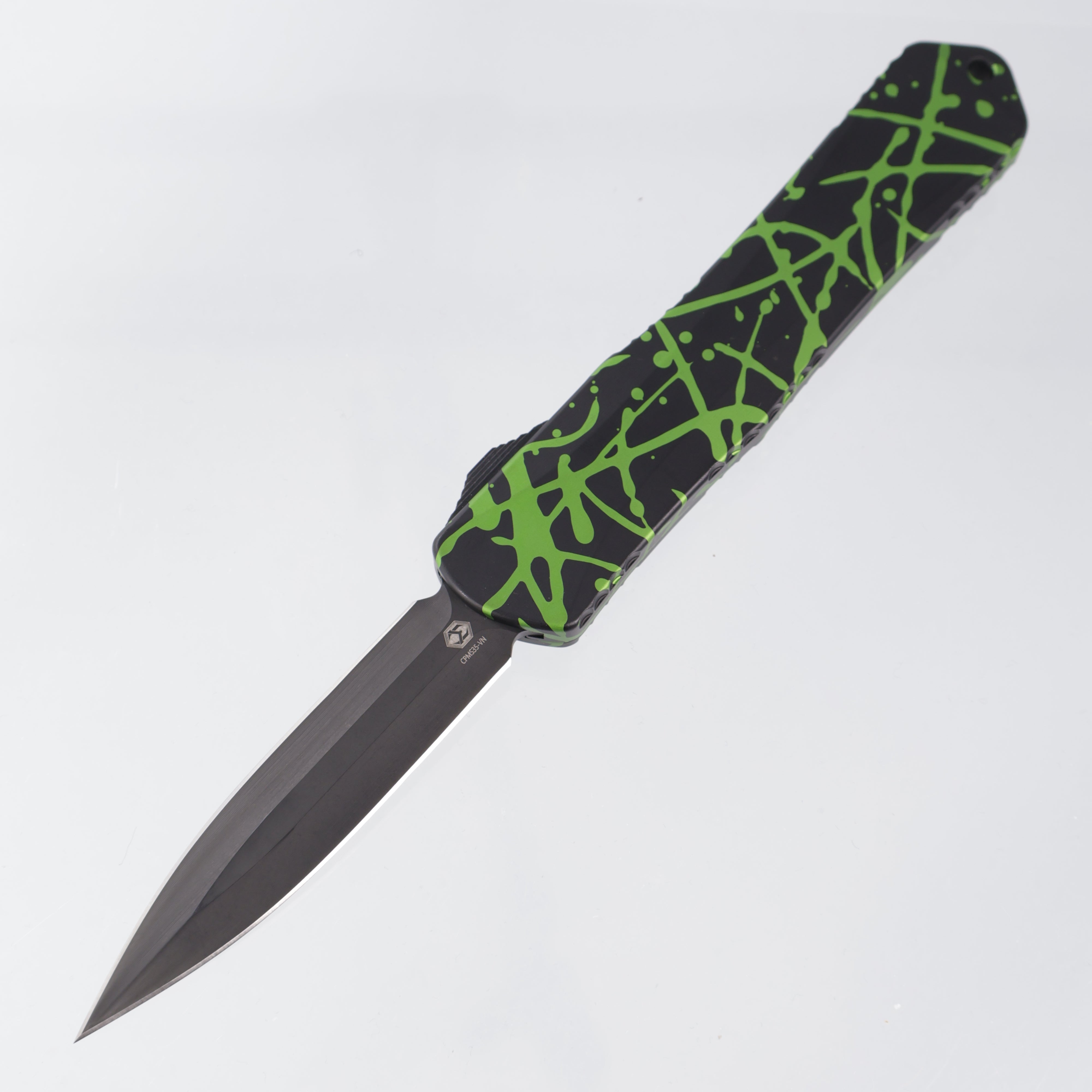Heretic Manticore X Double Edge - Black w/ Green Splash Pattern Aluminum - DLC S35VN - H032-6A-GS *PRE-OWNED*