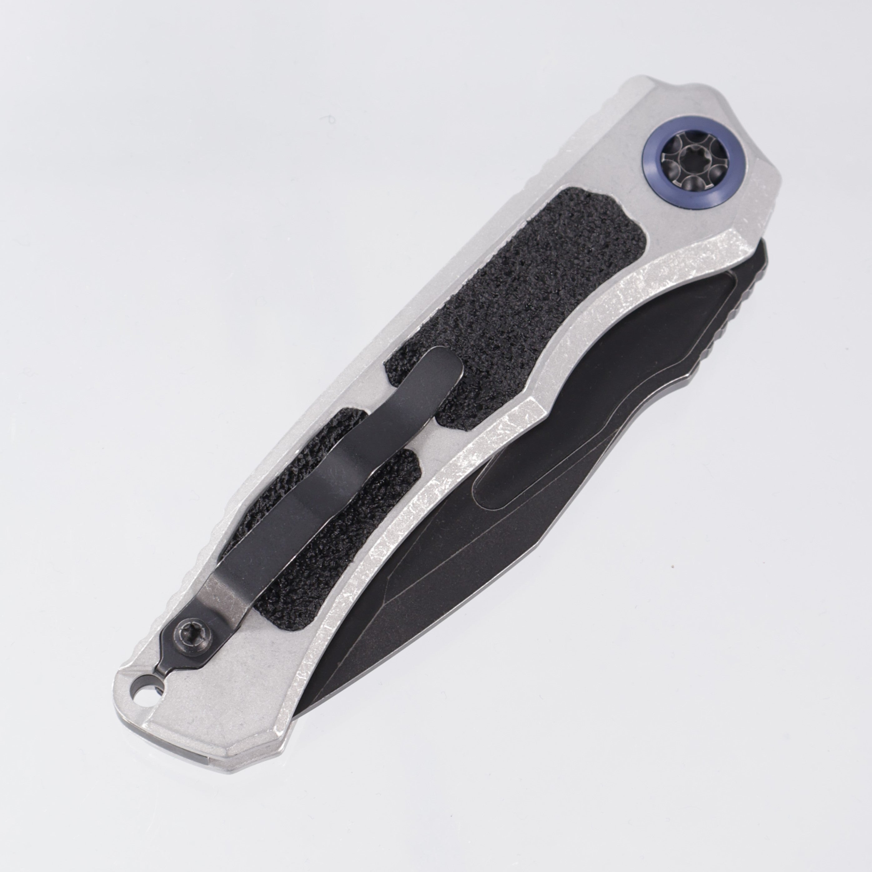 Heretic Wraith V4 Auto Tanto - Blizzardworn Aluminum - Battle Black Magnacut - H100-8A-BLZ *PRE-OWNED*