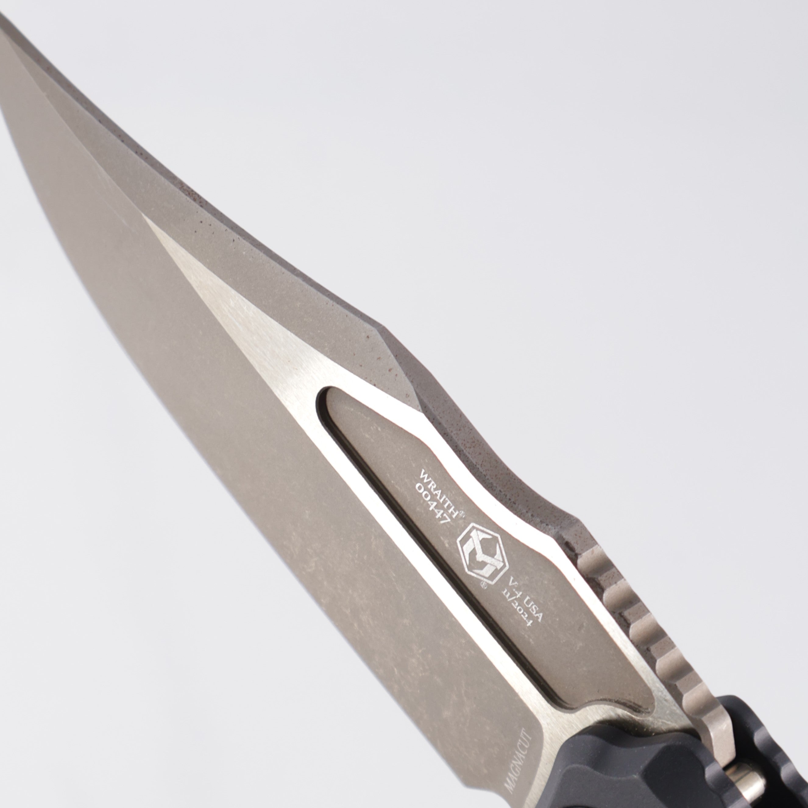 Heretic Knives Wraith Auto V4 Bowie - Black w/ Bronze hardware - Bronze Magnacut H002-7A *PRE-OWNED*