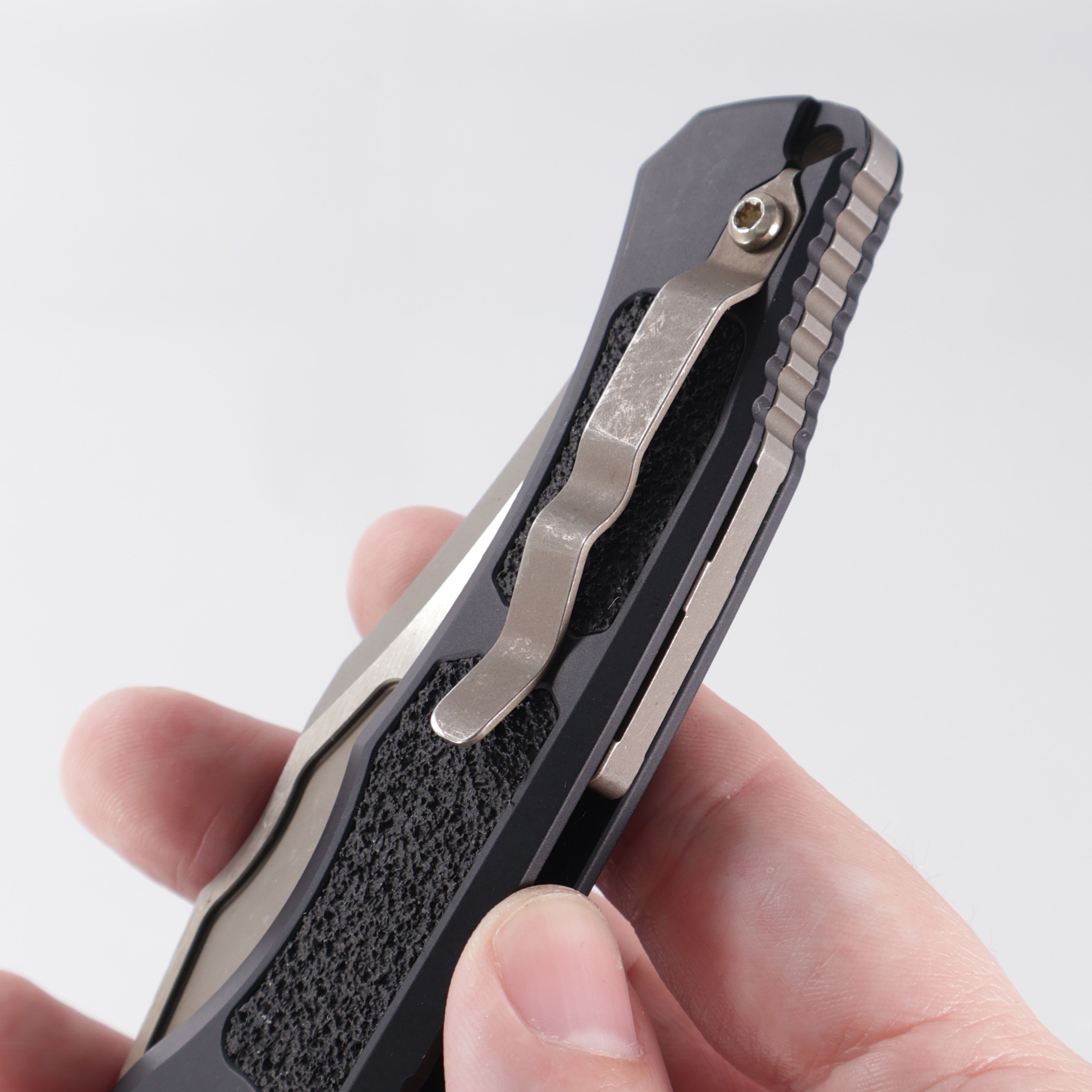 Heretic Knives Wraith Auto V4 Bowie - Black w/ Bronze hardware - Bronze Magnacut H002-7A *PRE-OWNED*