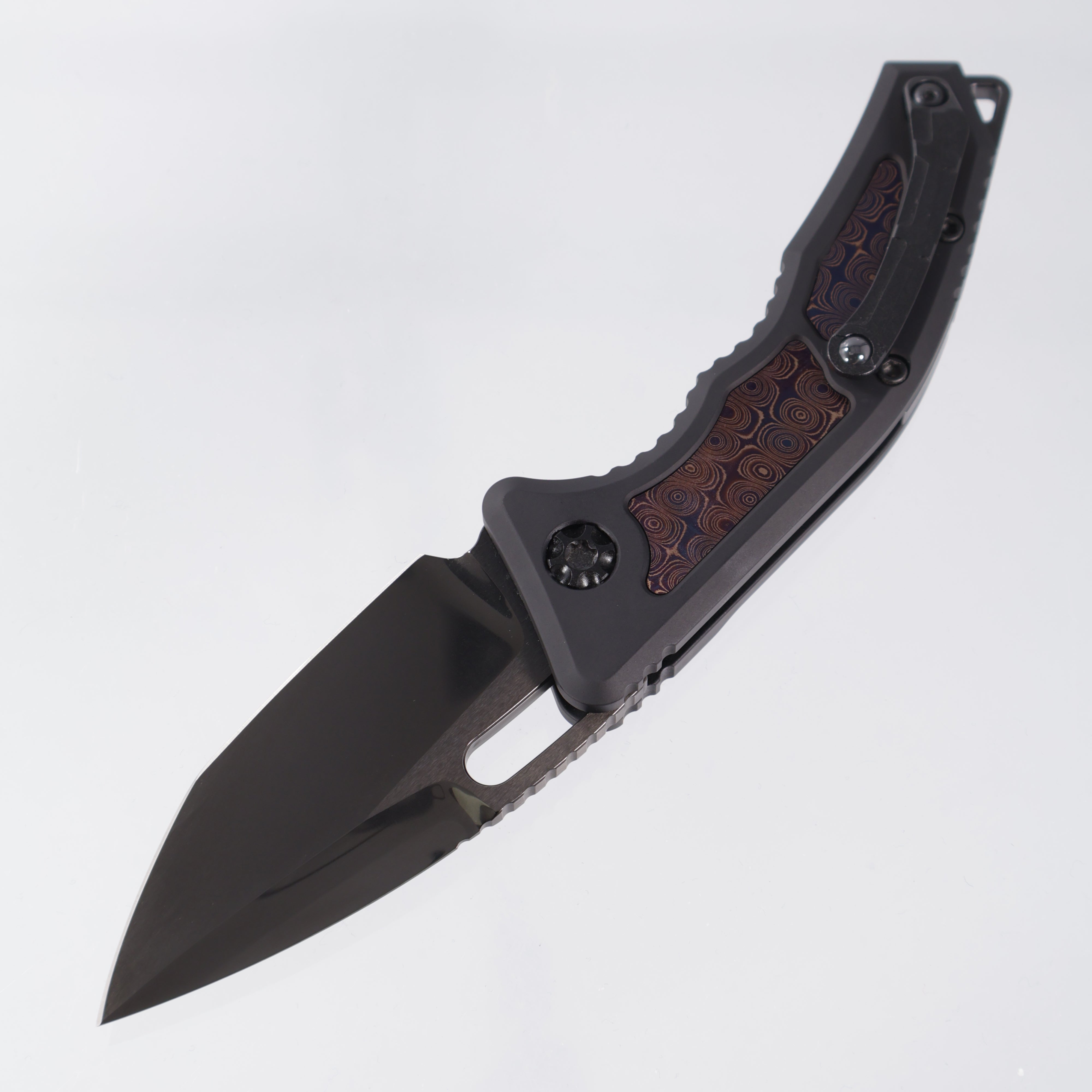 Heretic Medusa V2 Tanto Custom - Black Aluminum w/ Blued Vegas Forge Inlays & Carbon Fiber Button - Stonewash DLC Blade S/N: 006 *PRE-OWNED*