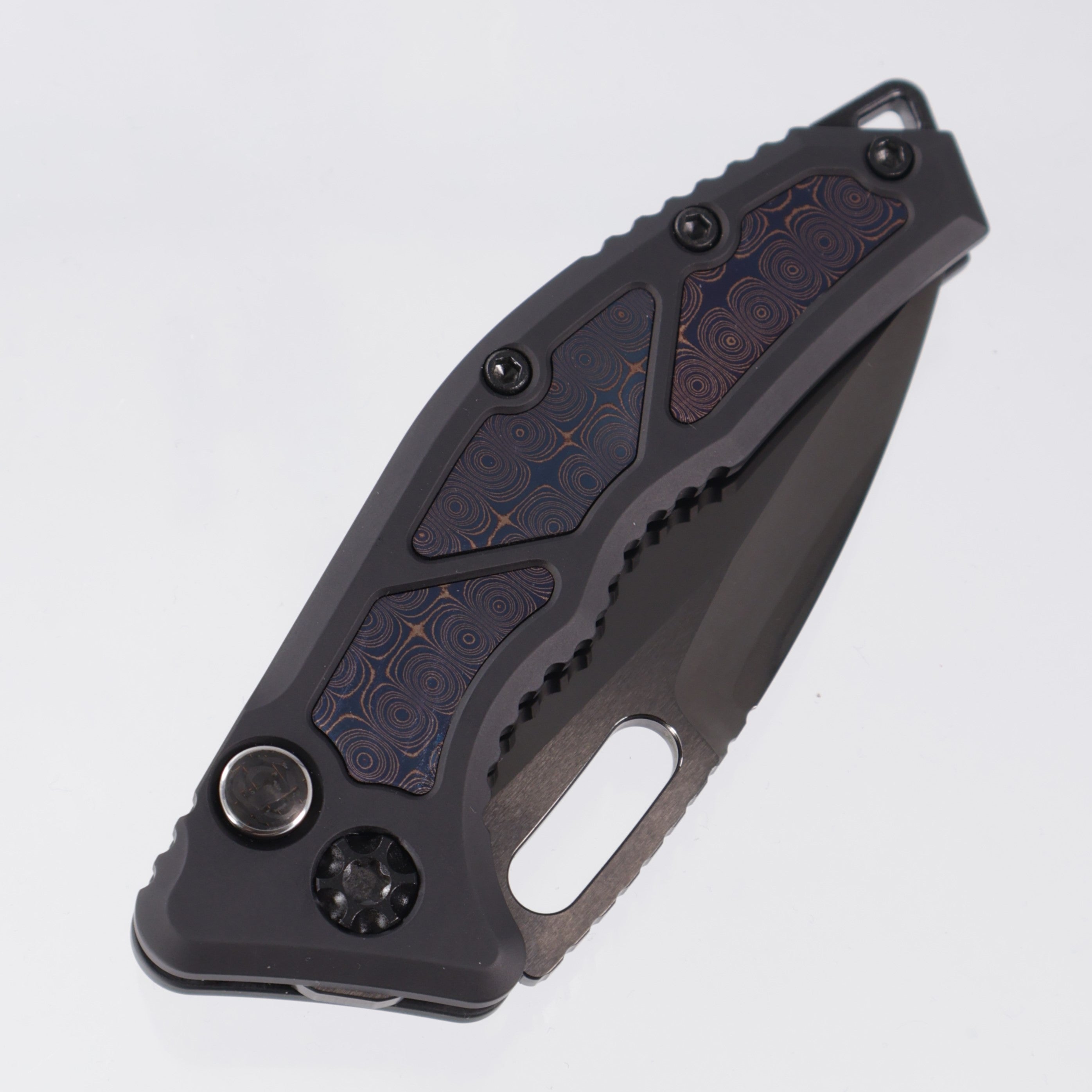 Heretic Medusa V2 Tanto Custom - Black Aluminum w/ Blued Vegas Forge Inlays & Carbon Fiber Button - Stonewash DLC Blade S/N: 006 *PRE-OWNED*