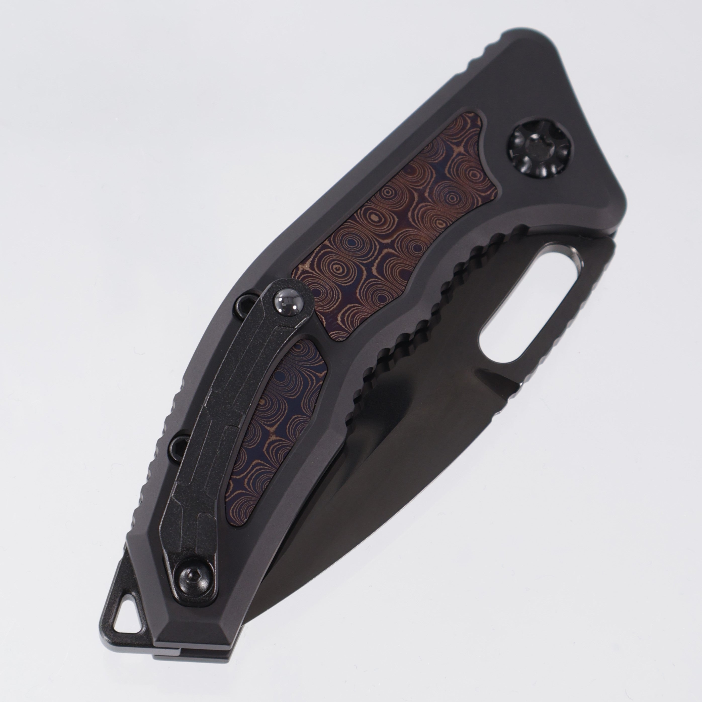 Heretic Medusa V2 Tanto Custom - Black Aluminum w/ Blued Vegas Forge Inlays & Carbon Fiber Button - Stonewash DLC Blade S/N: 006 *PRE-OWNED*