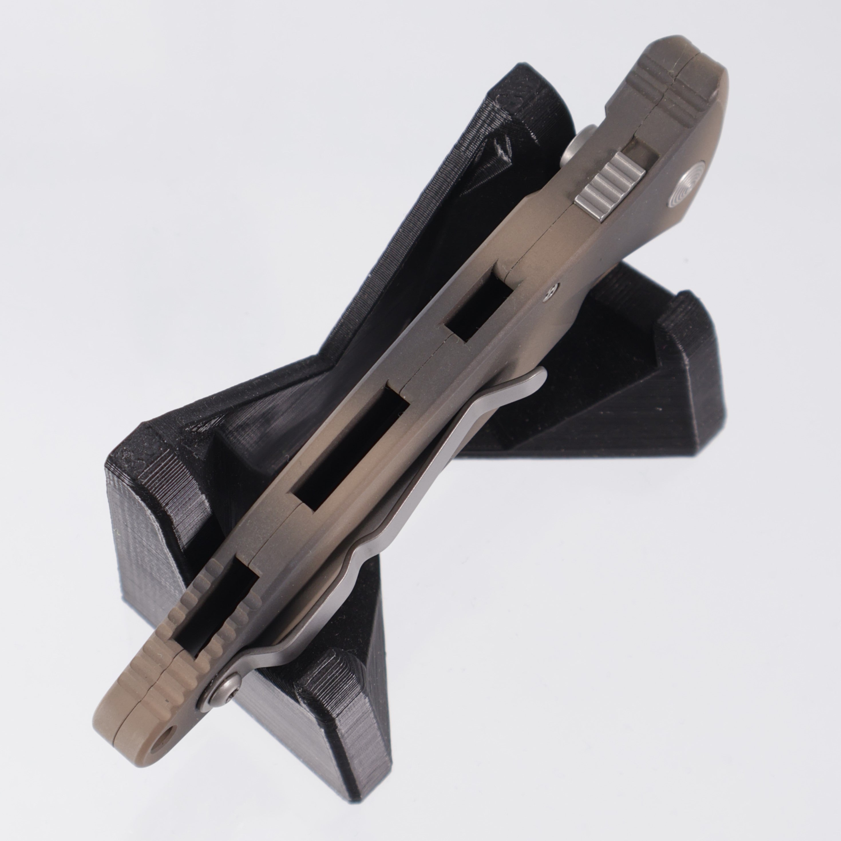 Microtech Mini Socom Auto Clip Point - Tan Camo Aluminum w/ Safety - Cerakote Blade - 12/2003 Build *PRE-OWNED*