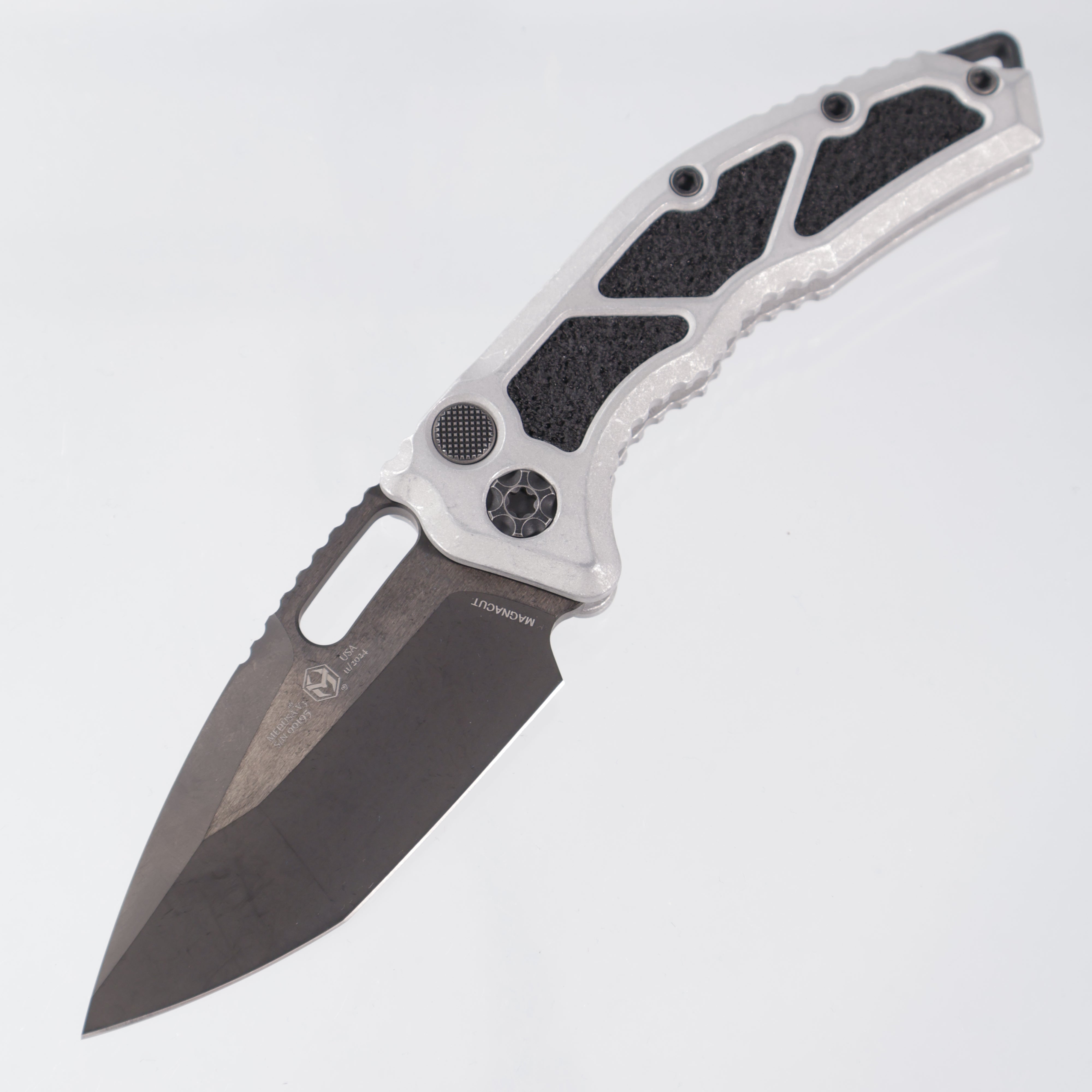 Heretic Medusa V3 Auto Tanto - Blizzardworn Aluminum - DLC Magnacut - H011-6A-BLZ *PRE-OWNED*