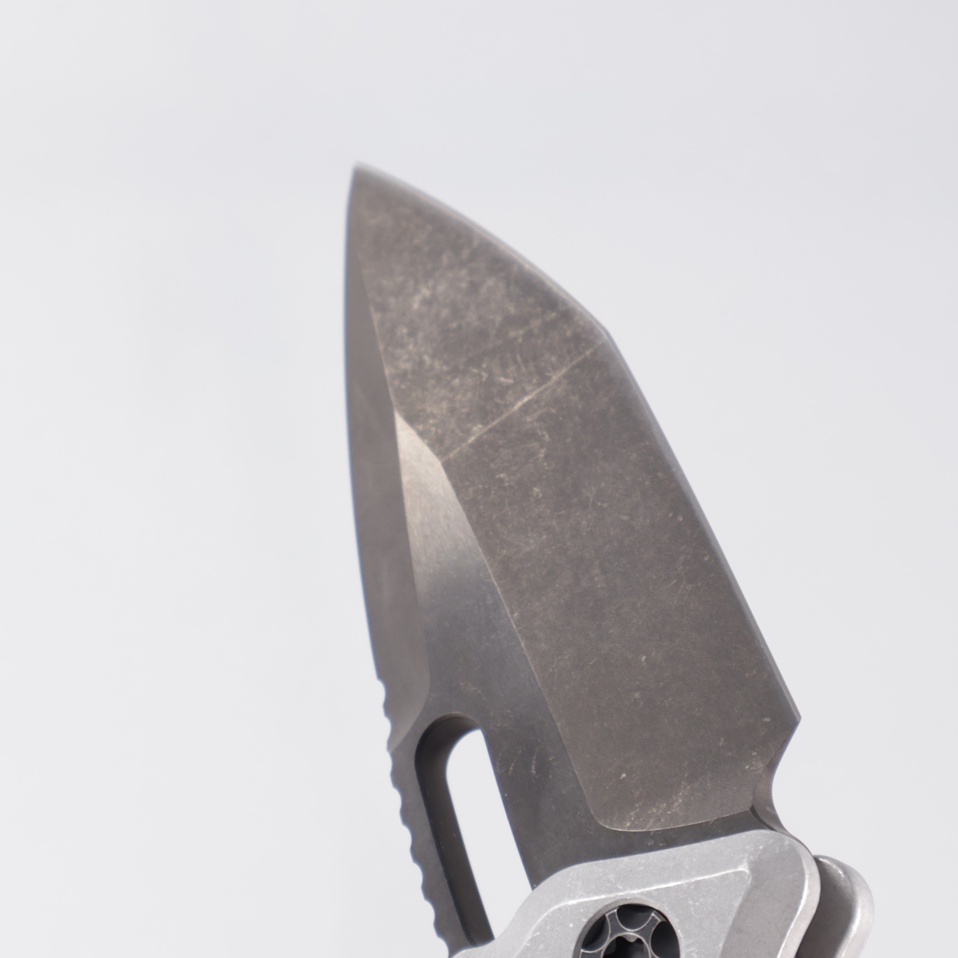 Heretic Medusa V3 Auto Tanto - Blizzardworn Aluminum - DLC Magnacut - H011-6A-BLZ *PRE-OWNED*