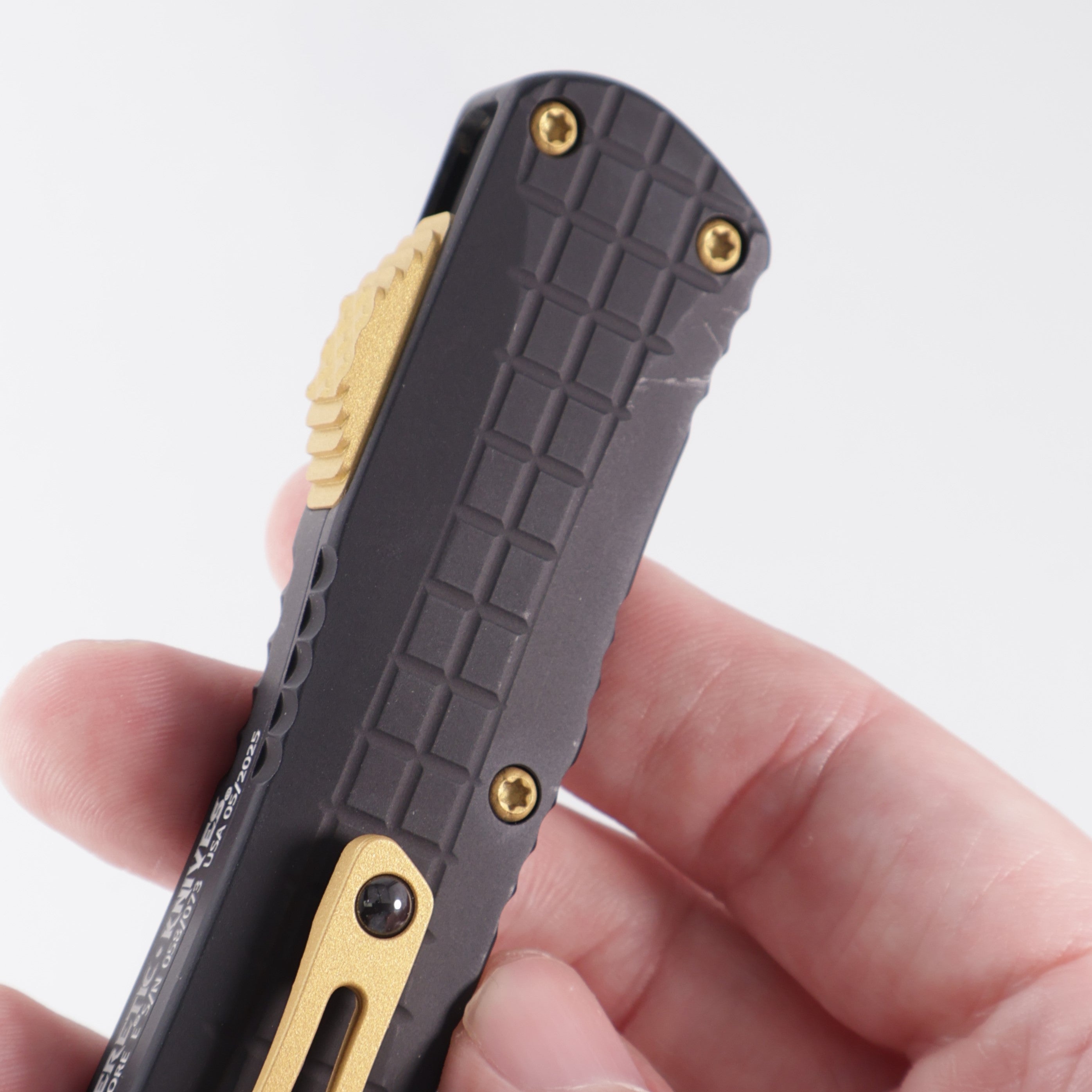 Heretic Manticore E Recurve "All Gold Everything” - Black Frag Auminum w/ Gold Hardware - Gold Cerakote Magnacut - H029F-16A-GOLD *PRE-OWNED*