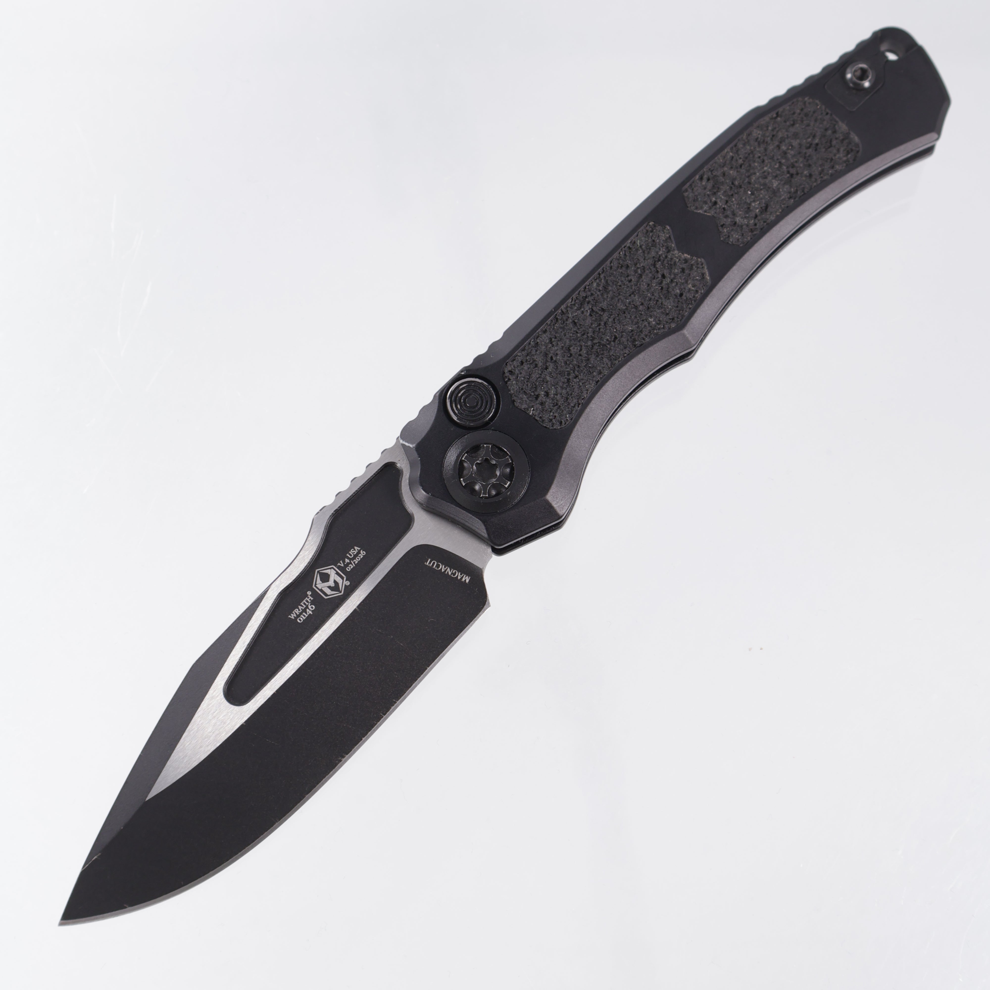 Heretic Wraith V4 Auto Clip Point - Black Aluminum - Two-Tone Magnacut - H000-10A-T *PRE-OWNED*