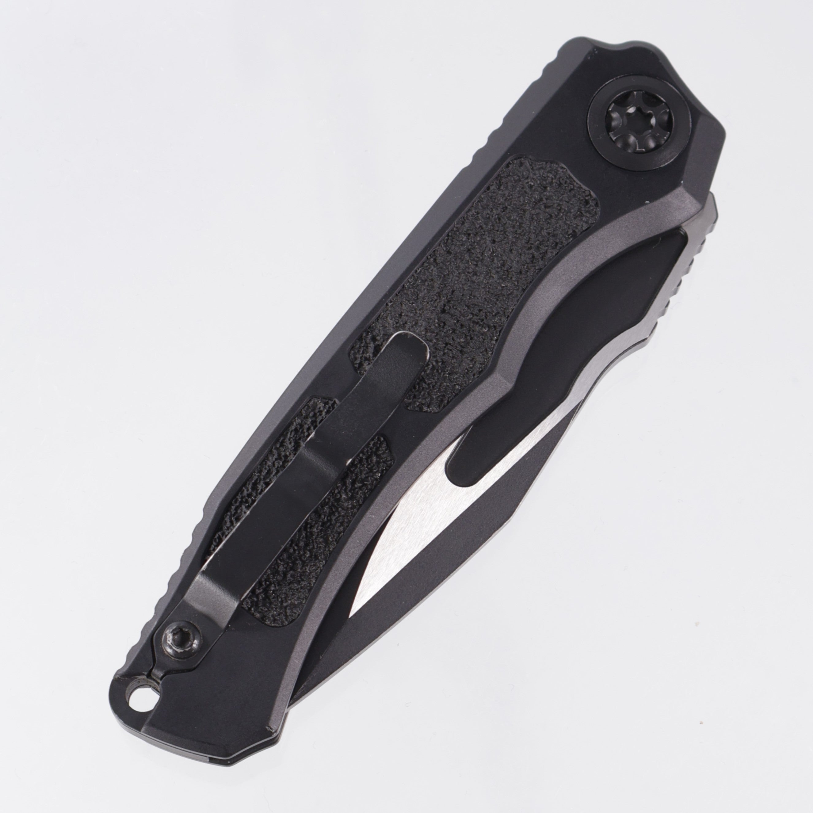 Heretic Wraith V4 Auto Clip Point - Black Aluminum - Two-Tone Magnacut - H000-10A-T *PRE-OWNED*