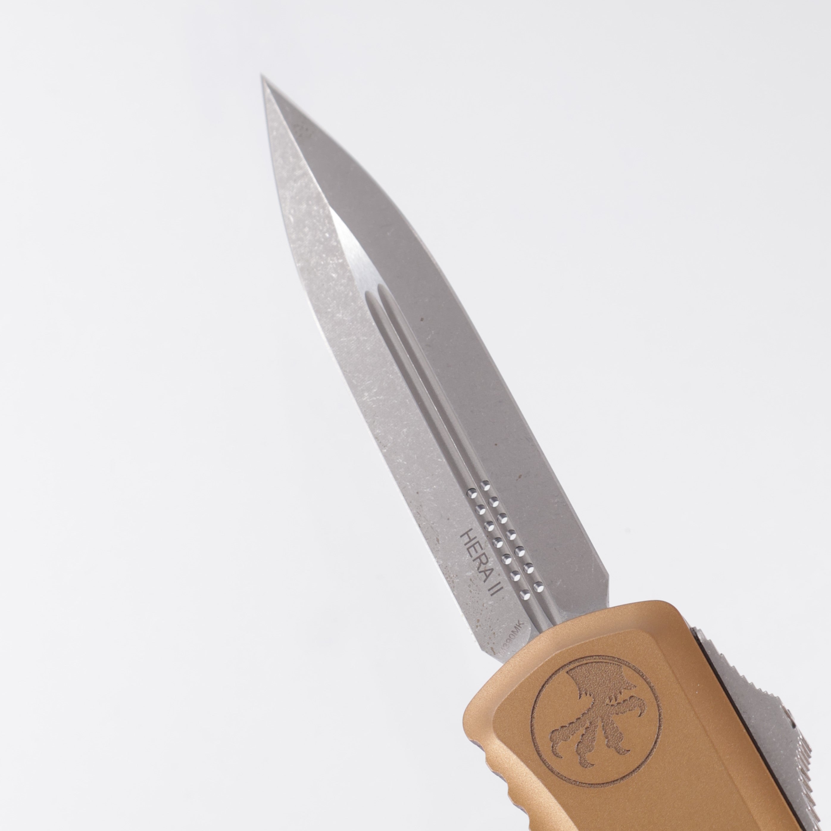 Microtech Hera II Double Edge - Tan Aluminum - Apocalyptic M390MK - 1702-10 APTA *PRE-OWNED*