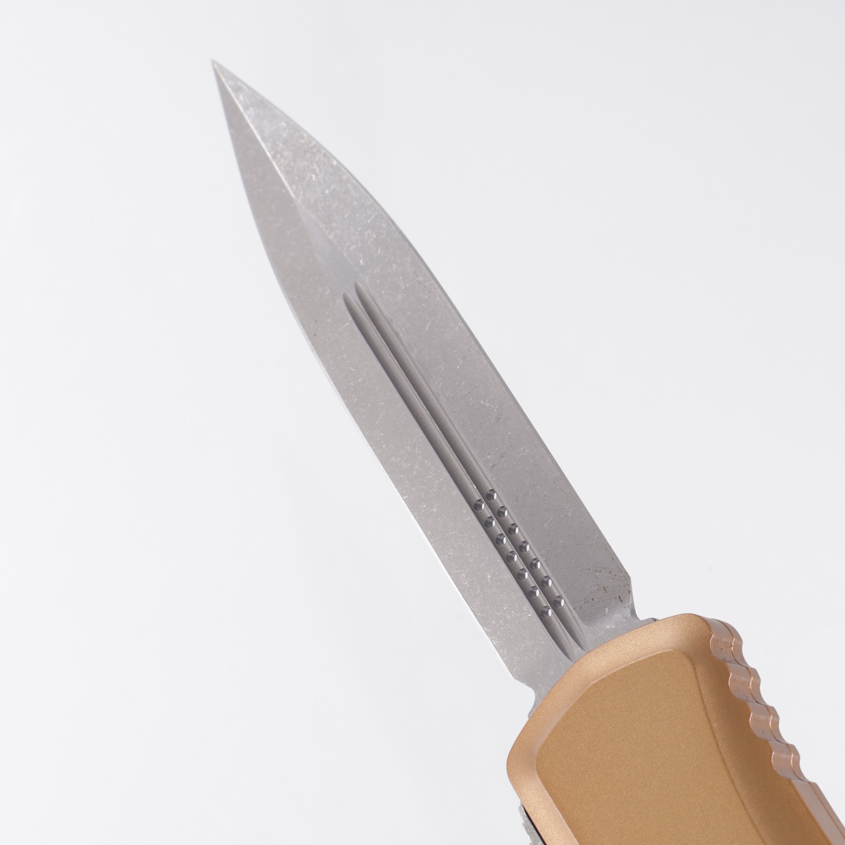 Microtech Hera II Double Edge - Tan Aluminum - Apocalyptic M390MK - 1702-10 APTA *PRE-OWNED*