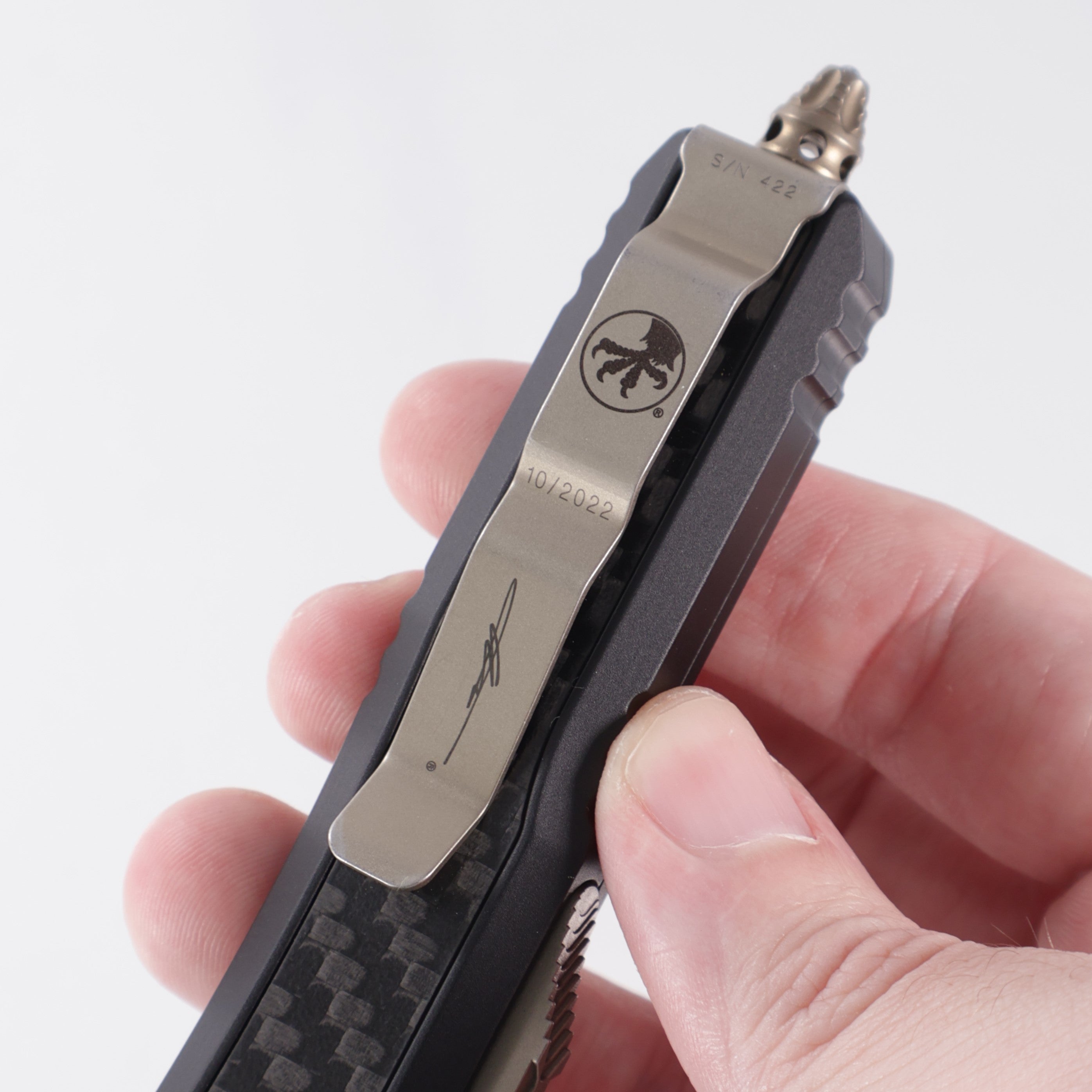 Microtech Daytona Double Edge - Black Aluminum w/ Carbon Fiber Inlays - Bronze M390 - 126-13 CFIS *PRE-OWNED*
