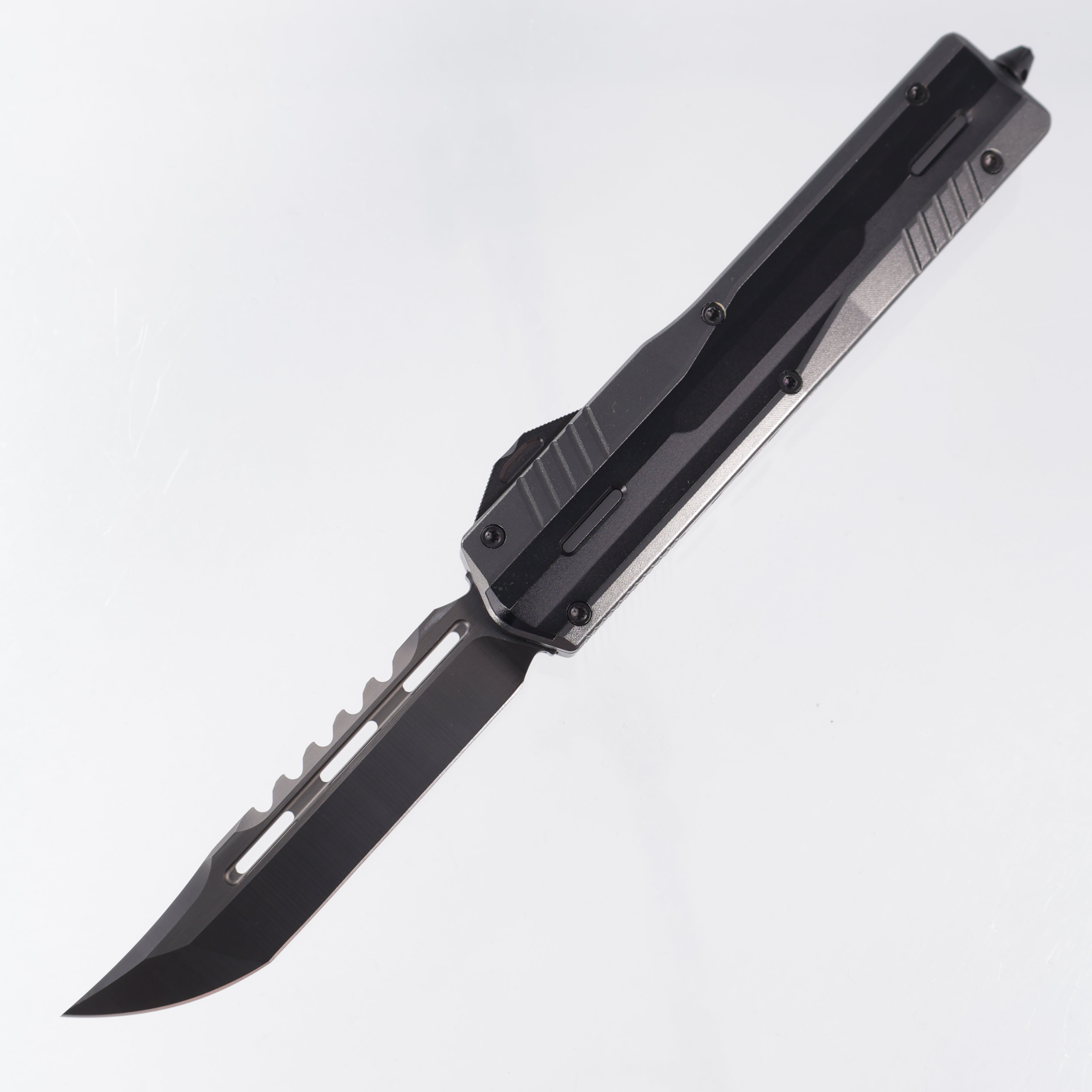 Maxace Medusa Tanto - Gray / Black Aluminum - Tac Coated M390 - X03A *PRE-OWNED*