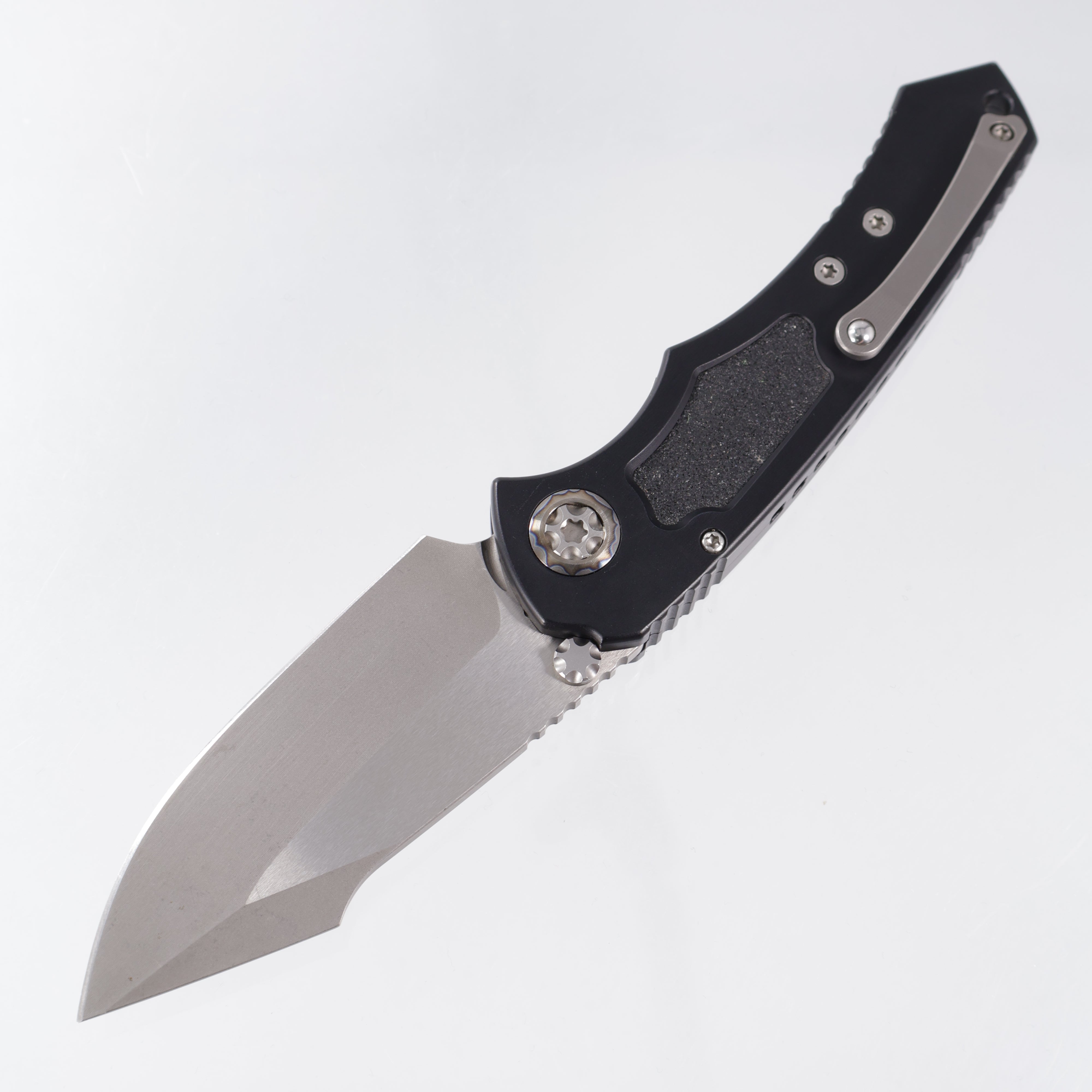 Heretic Pariah Dual Action - Black Aluminum w/ Flamed Ti Pivot Collars - Battleworn Elmax - H048-5A *PRE-OWNED*