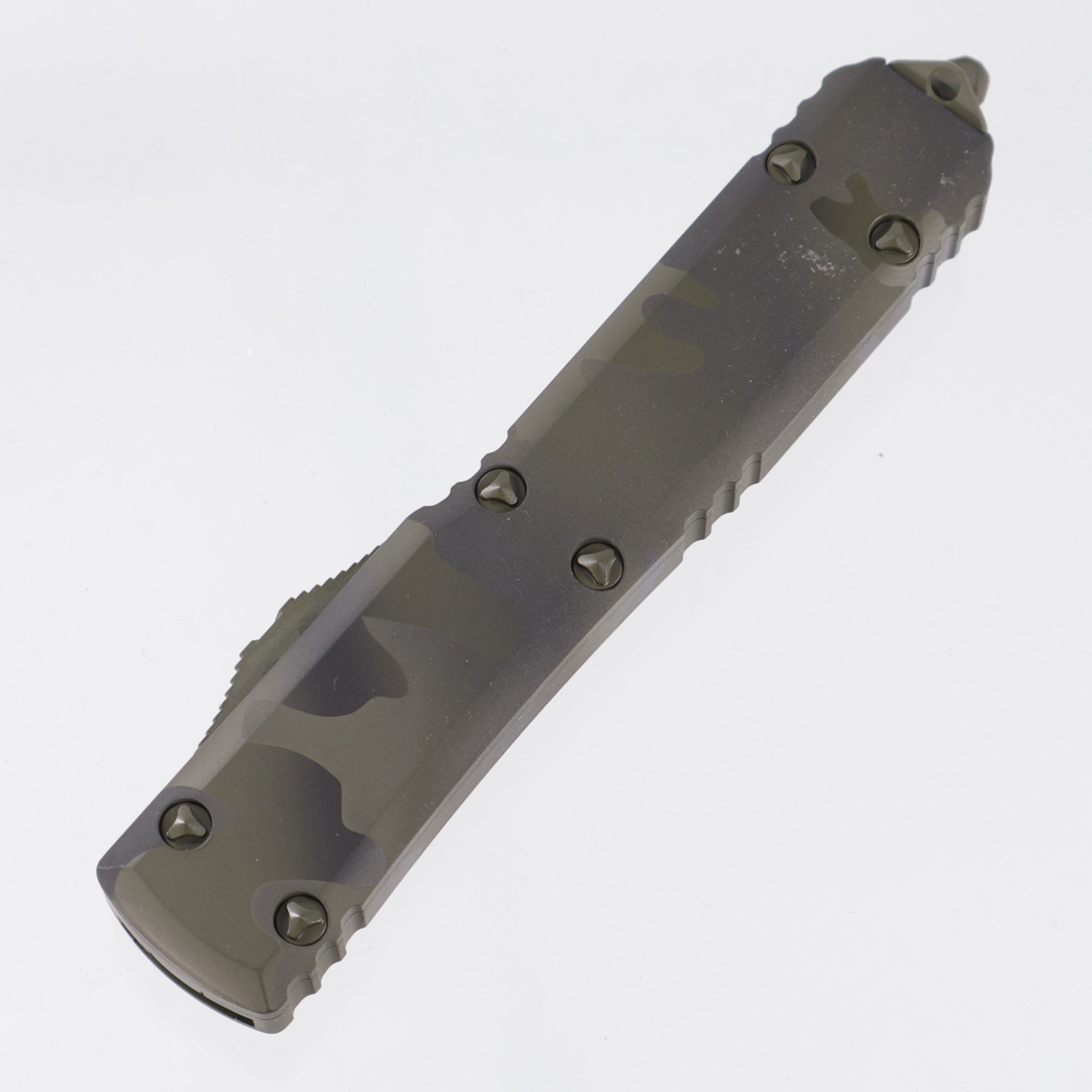 Microtech Ultratech Signature Series Bayonet - Olive Camo Cerakote - Cerakote Partial Serrate - 120-2 OCS *PRE-OWNED*