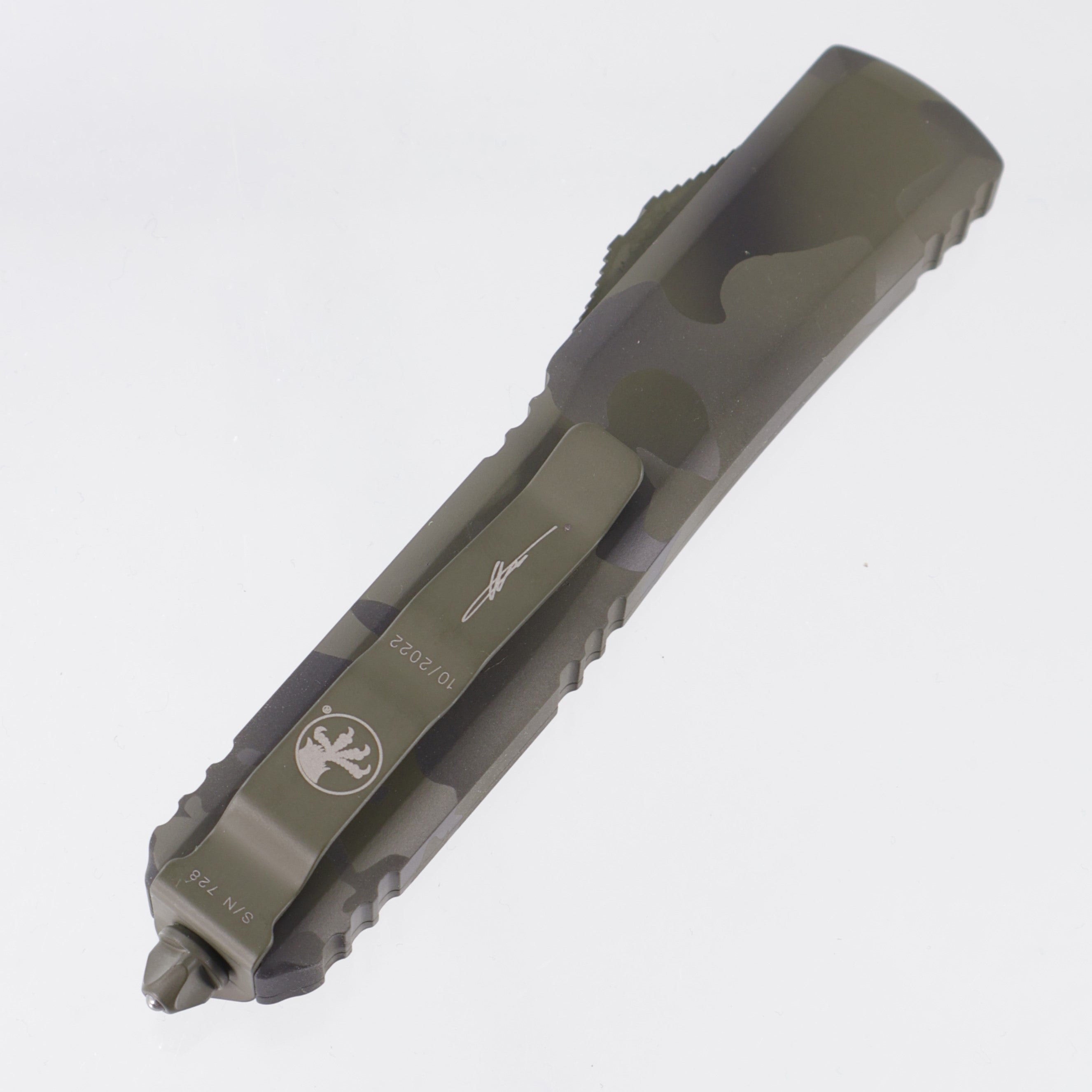 Microtech Ultratech Signature Series Bayonet - Olive Camo Cerakote - Cerakote Partial Serrate - 120-2 OCS *PRE-OWNED*