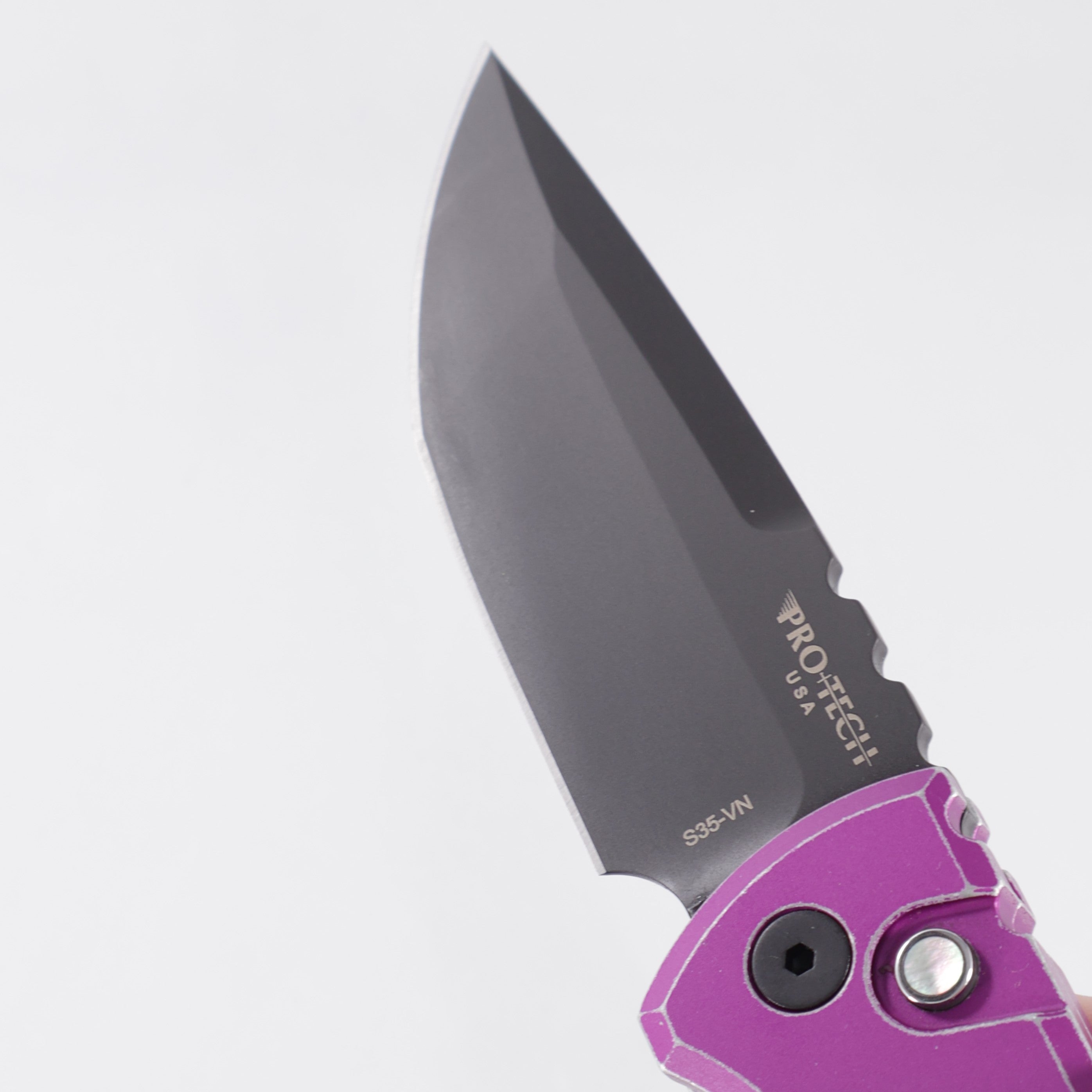 Pro-Tech Redencion Auto Tanto - Battleworn Purple Aluminum w/ Black Lip Pearl Button - DLC S35VN - RCR1103-LTD BW Purple *PRE-OWNED*