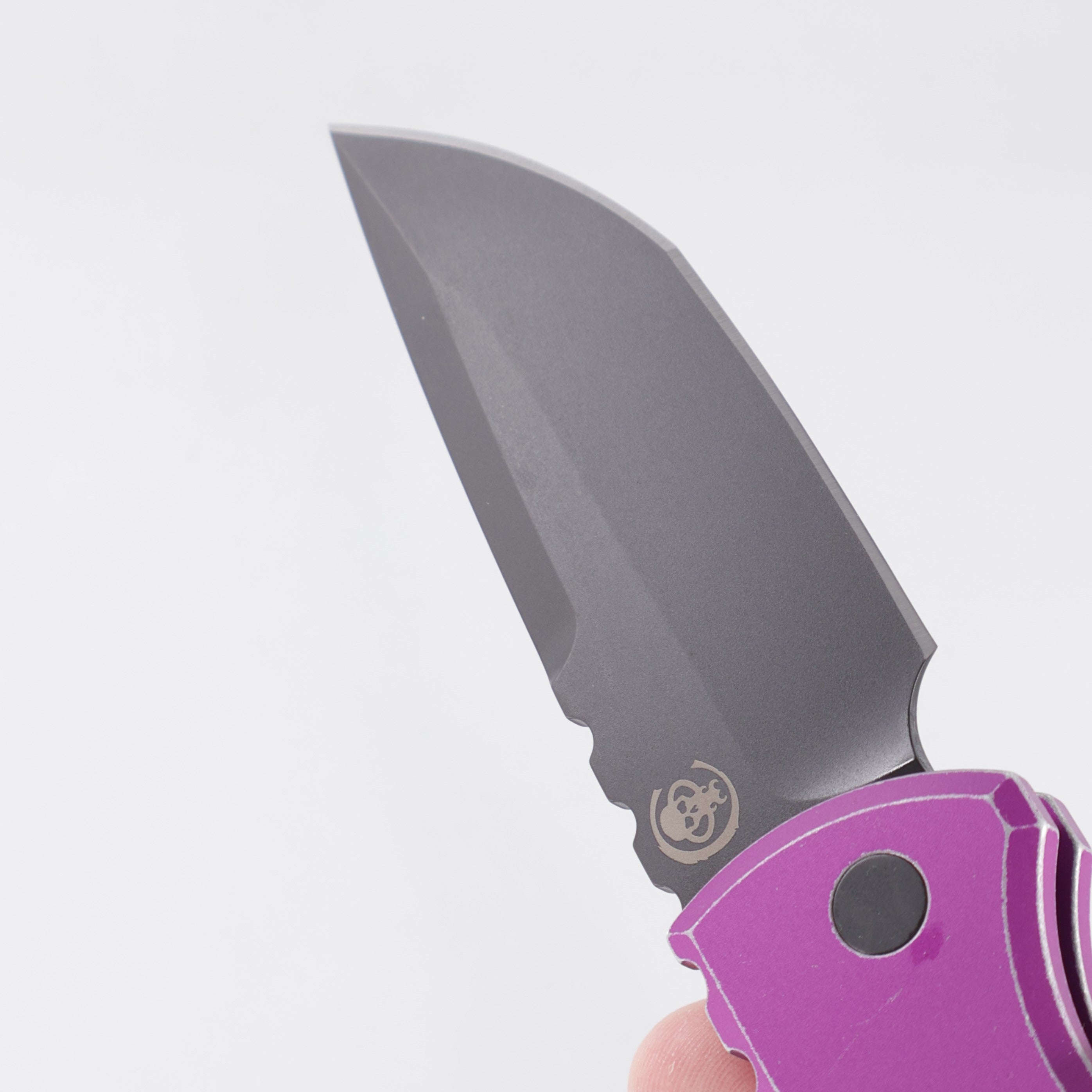 Pro-Tech Redencion Auto Tanto - Battleworn Purple Aluminum w/ Black Lip Pearl Button - DLC S35VN - RCR1103-LTD BW Purple *PRE-OWNED*