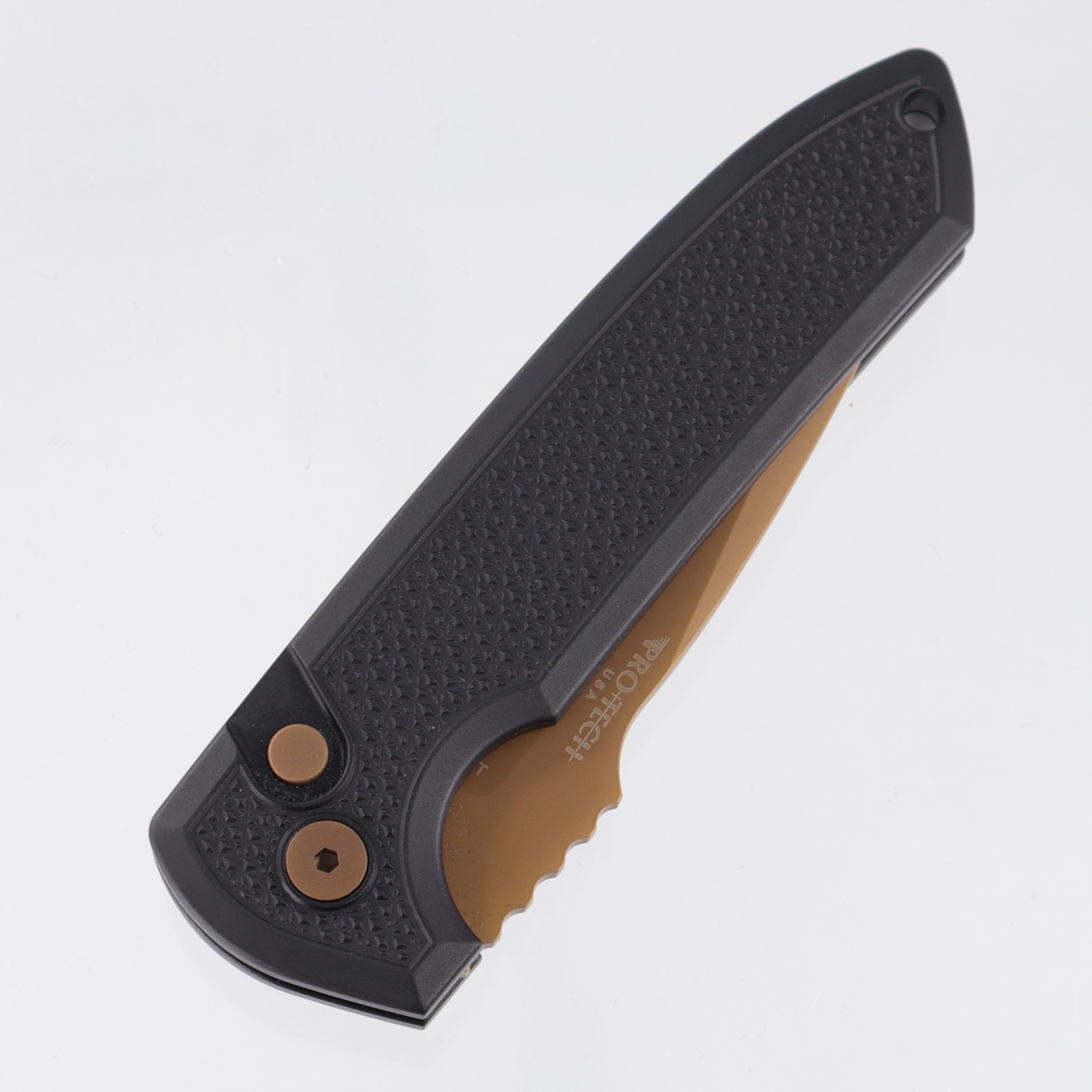 Pro-Tech Rockeye Enthusiant Group Exclusive - Black Carbide Texture Aluminum - Tan PVD Magnacut - 2026 Exclusive 003 *PRE-OWNED*