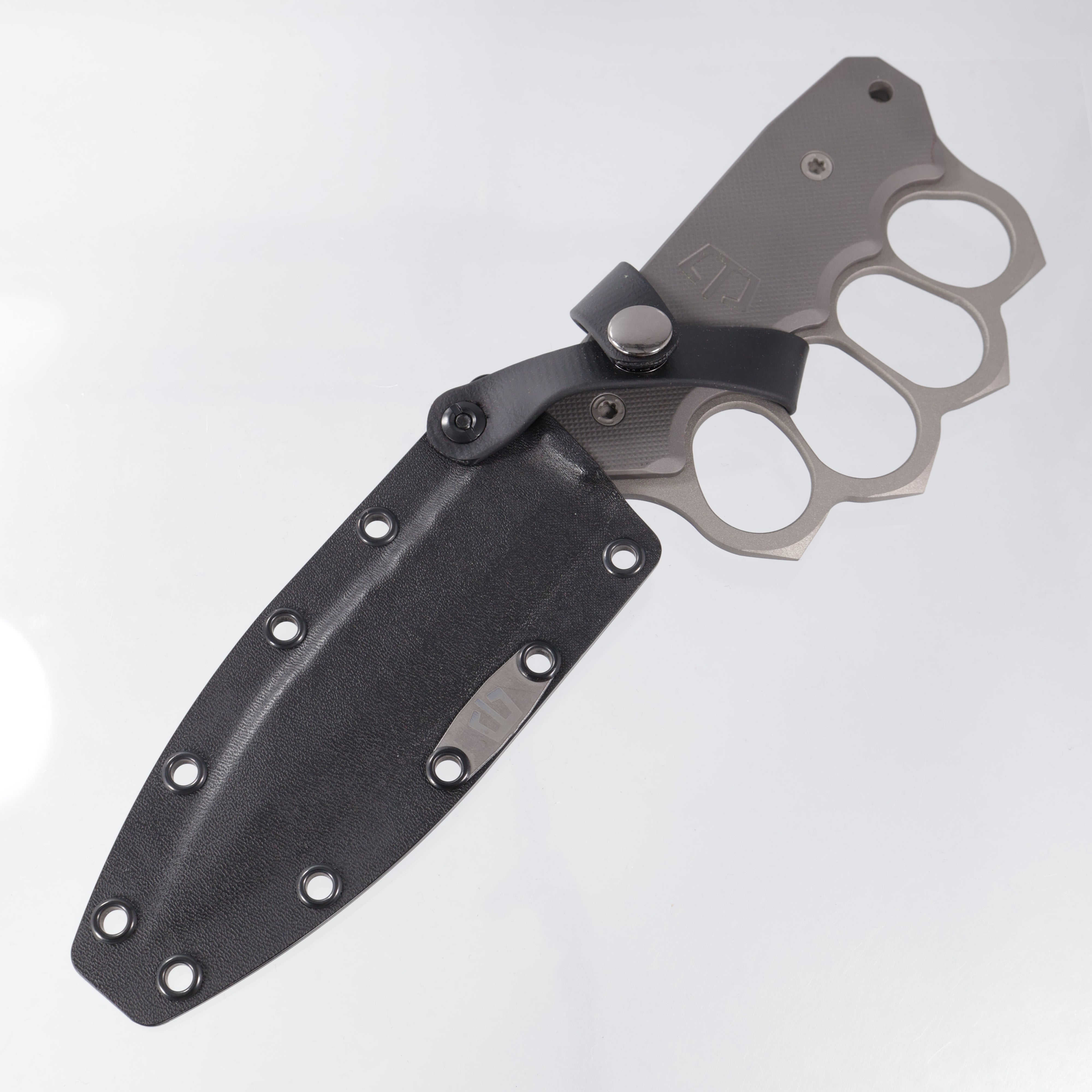 Blackside Customs Trench Boss - Titanium - Ghost Beskar PSB27