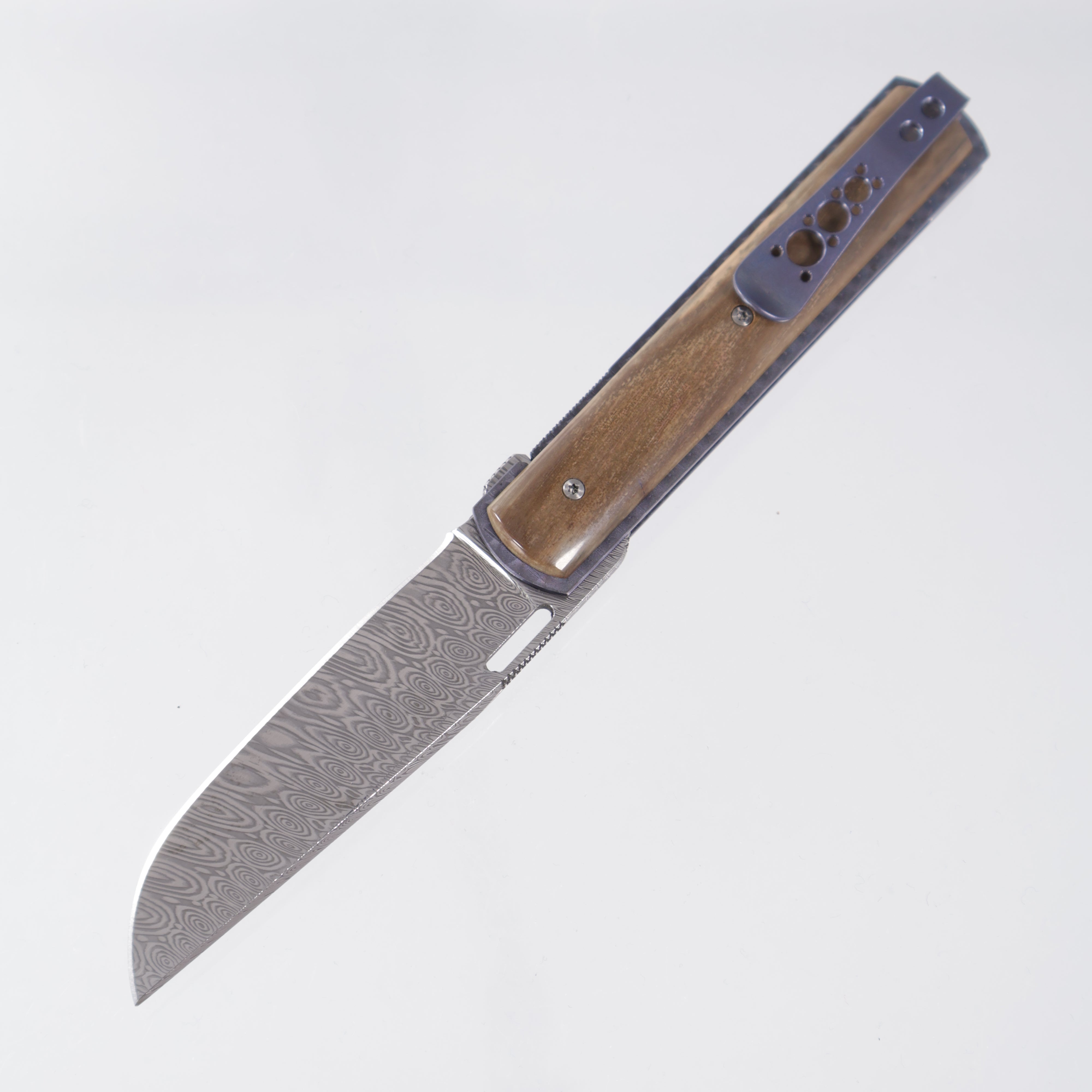Brad Zinker Urban Trapper 3.0 - Mammoth Ivory Scales w/ Blue Jeweled Ti Liners - Heimskringla Damasteel