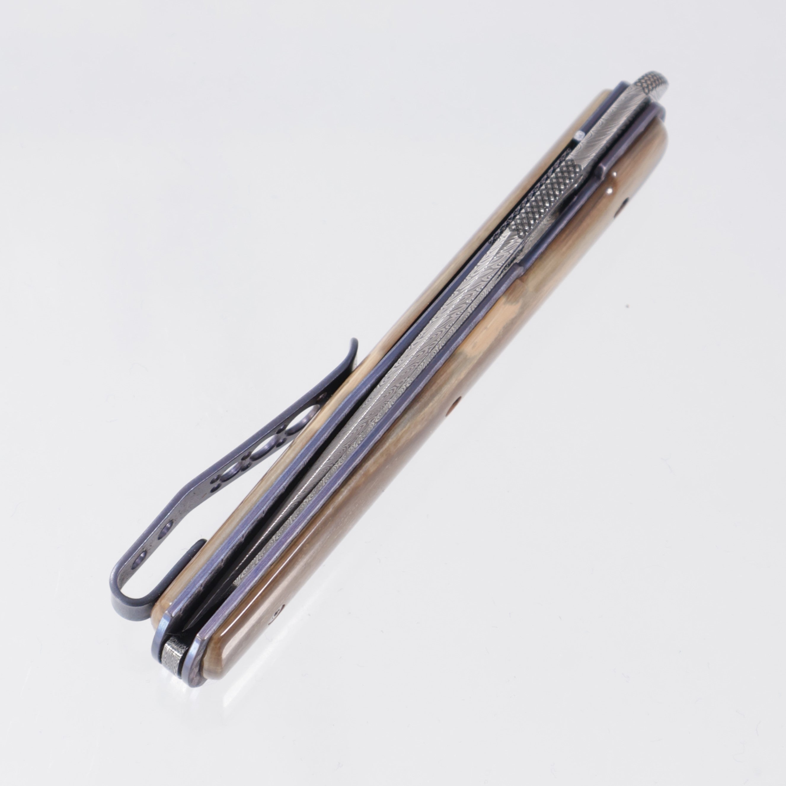 Brad Zinker Urban Trapper 3.0 - Mammoth Ivory Scales w/ Blue