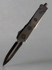 Marfione Custom Combat Troodon O-Yari DLC Diamondwash w/Deep Engraved War Crests Carbon Fiber Carbon Fiber Button DLC Two-Tone HW