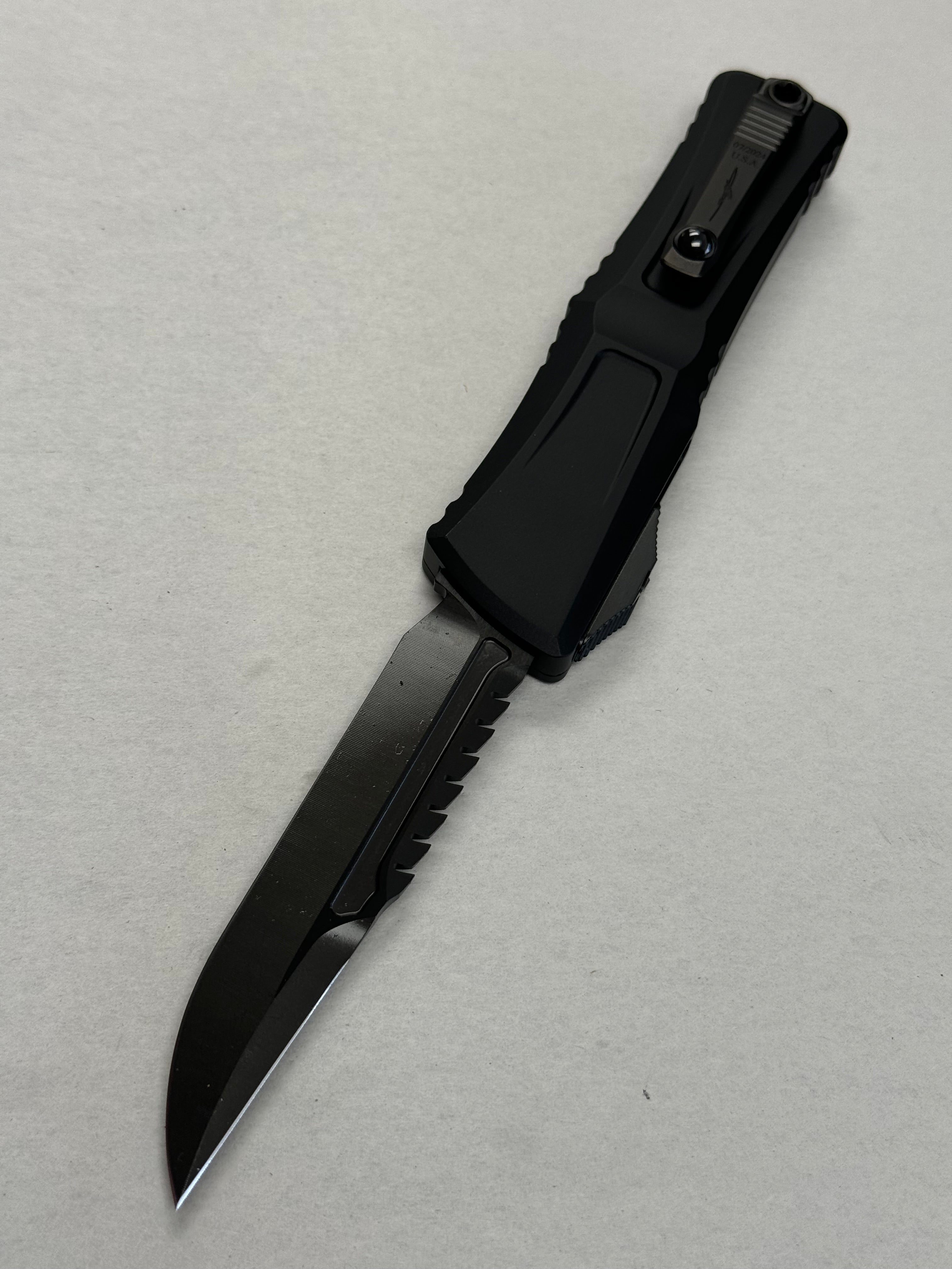 Microtech Knives Combat Troodon Gen III Interceptor DLC Shadow Signature Series 1217-1 DLCTSH