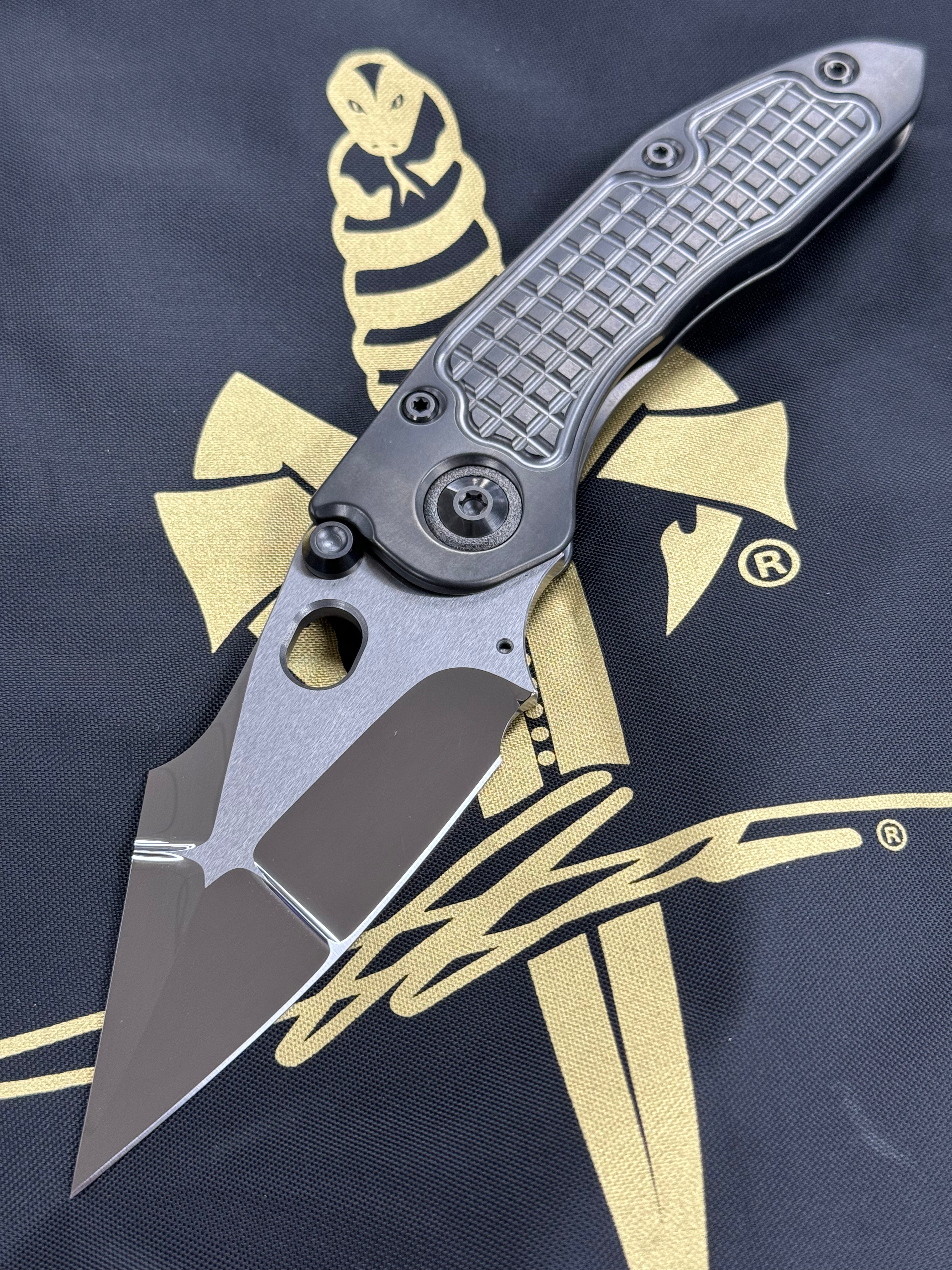 Marfione Custom & Borka Blades Collab - Stitch Darkstar Liquid Metal (Mirror Polished) Tritium Insert Blade, DLC Frag Handle