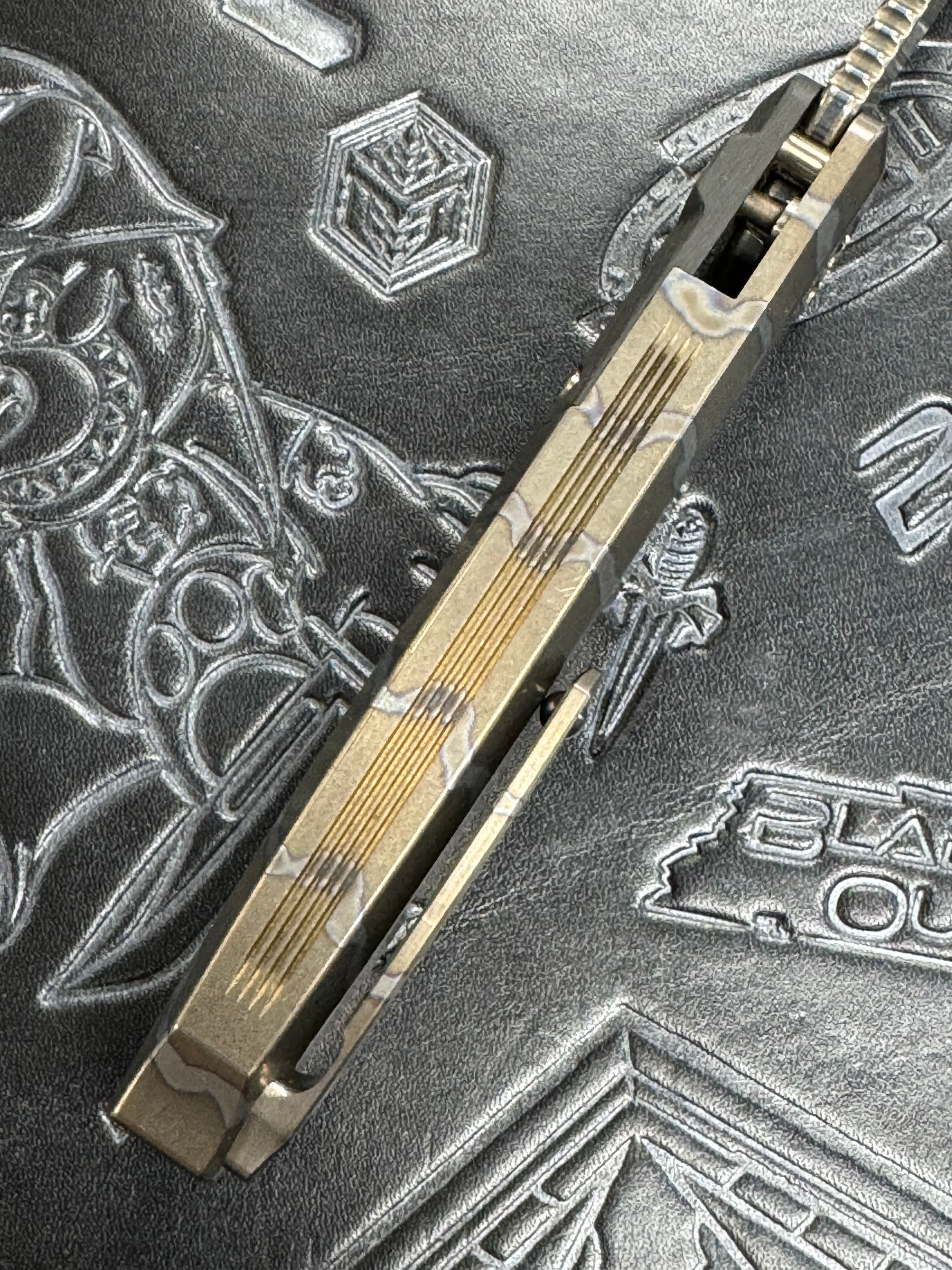 Pre Owned Heretic Knives Wraith Automatic Knife Custom Flamed Ti/San Mai SN:03