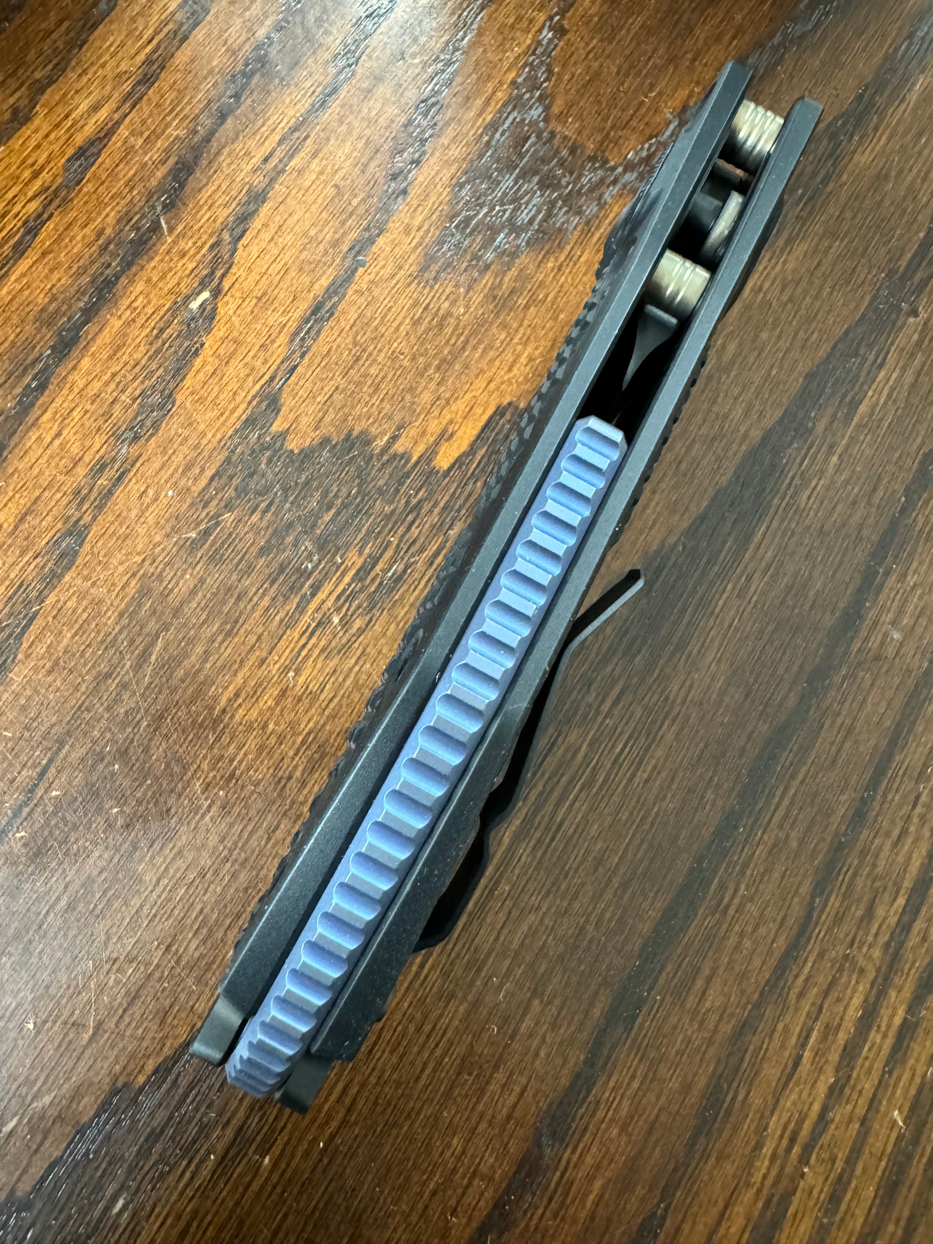 Microtech Borka Auto Stitch Single Edge Black Standard w/ Blue Titanium Backspacer 169-1BK-A1TI