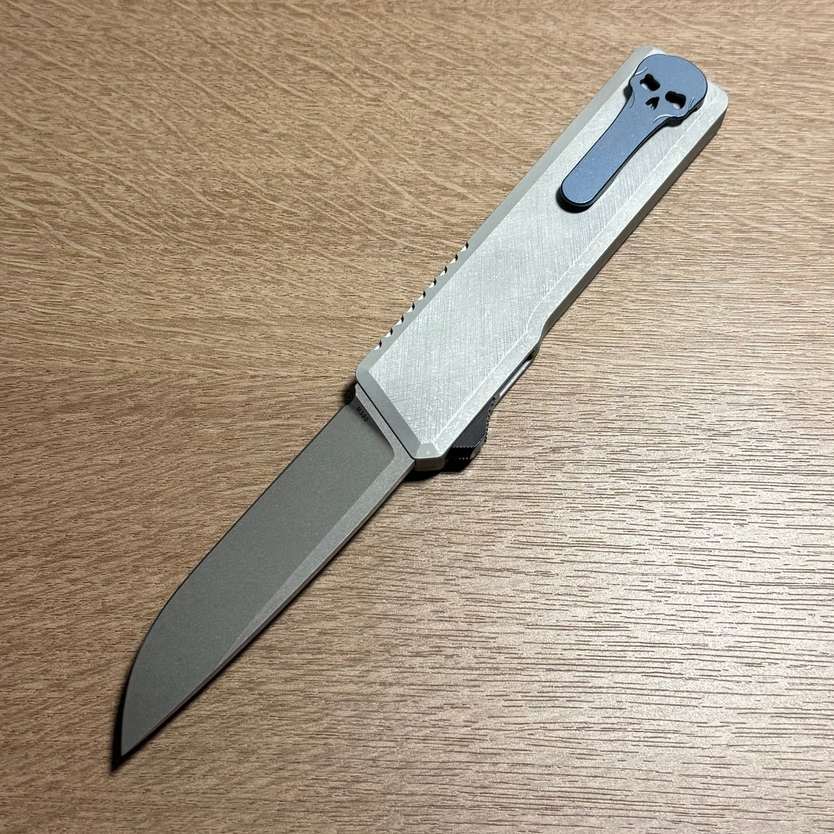 Chaves Dissident Drop Point -  Clear Crosshatch Aluminum w/ GTA Camo Carbon Inlay & Blue Ano Clip - Stonewash M390
