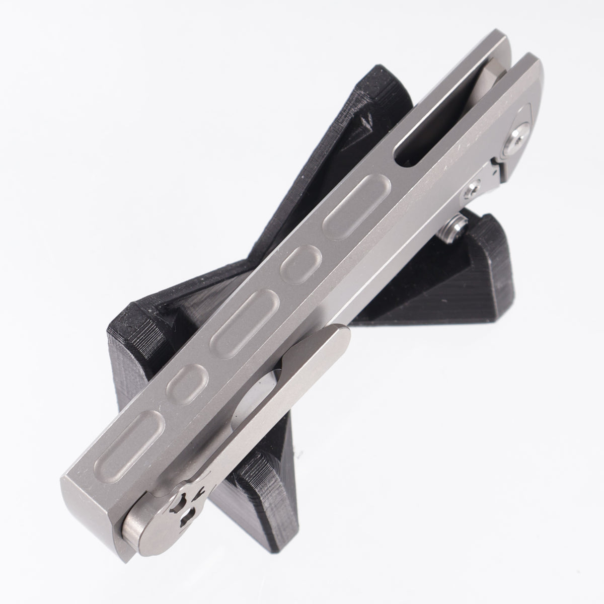 Chaves Scapegoat 229 Integral - Stonewash Titanium w/ Radiation Milling - Stonewash M390