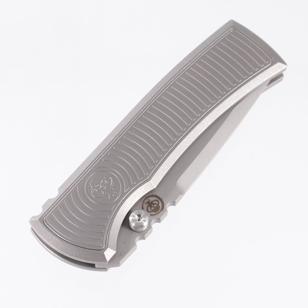 Chaves Redencion Street Integral Drop Point - Stonewash Titanium w/ Radiation Milling - Stonewash M390