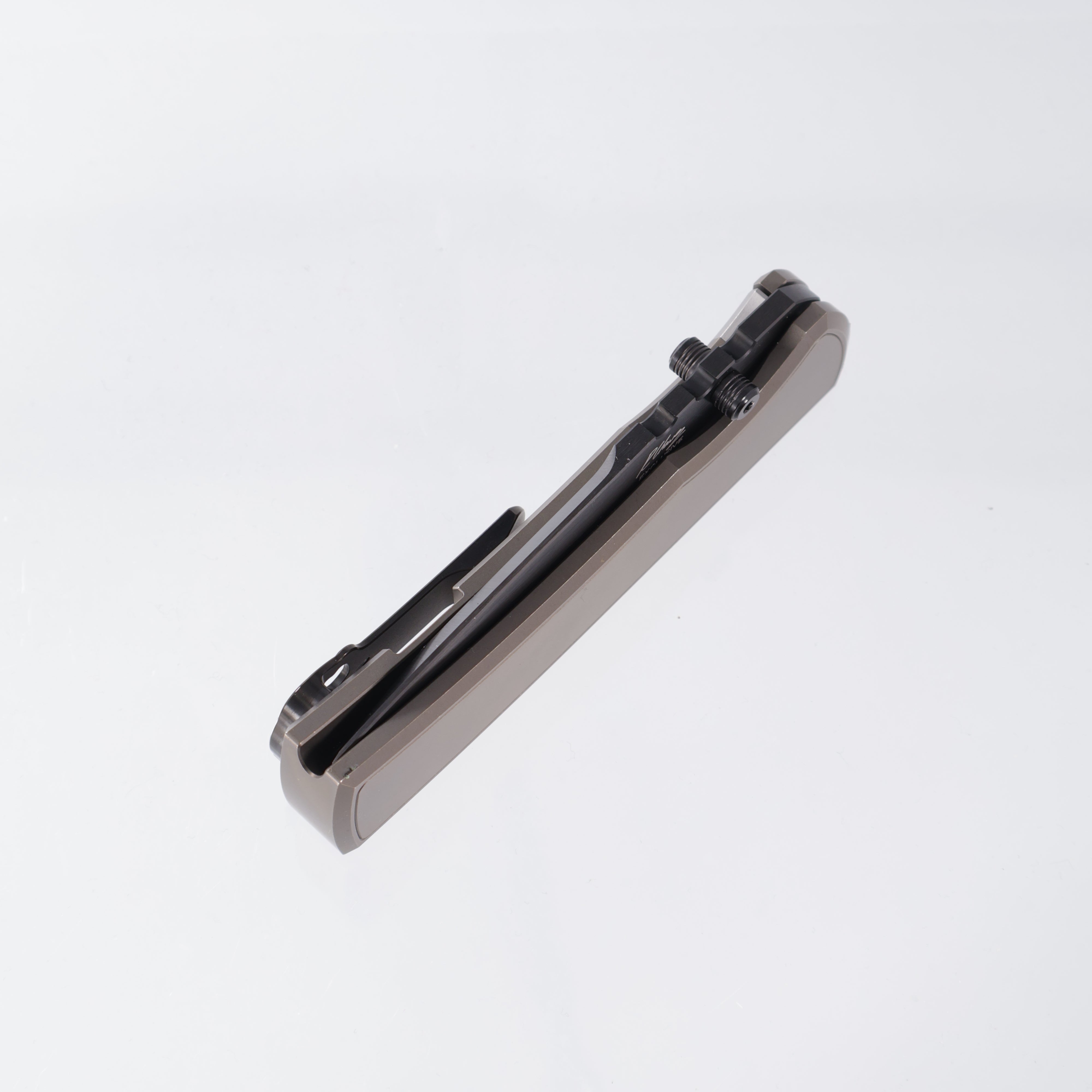 Chaves Redencion 229 Integral - Tanto Chisel Grind M390 Satin PVD - Integral Titanium w/ Magnetic Inlay, Ti Bronze Ano