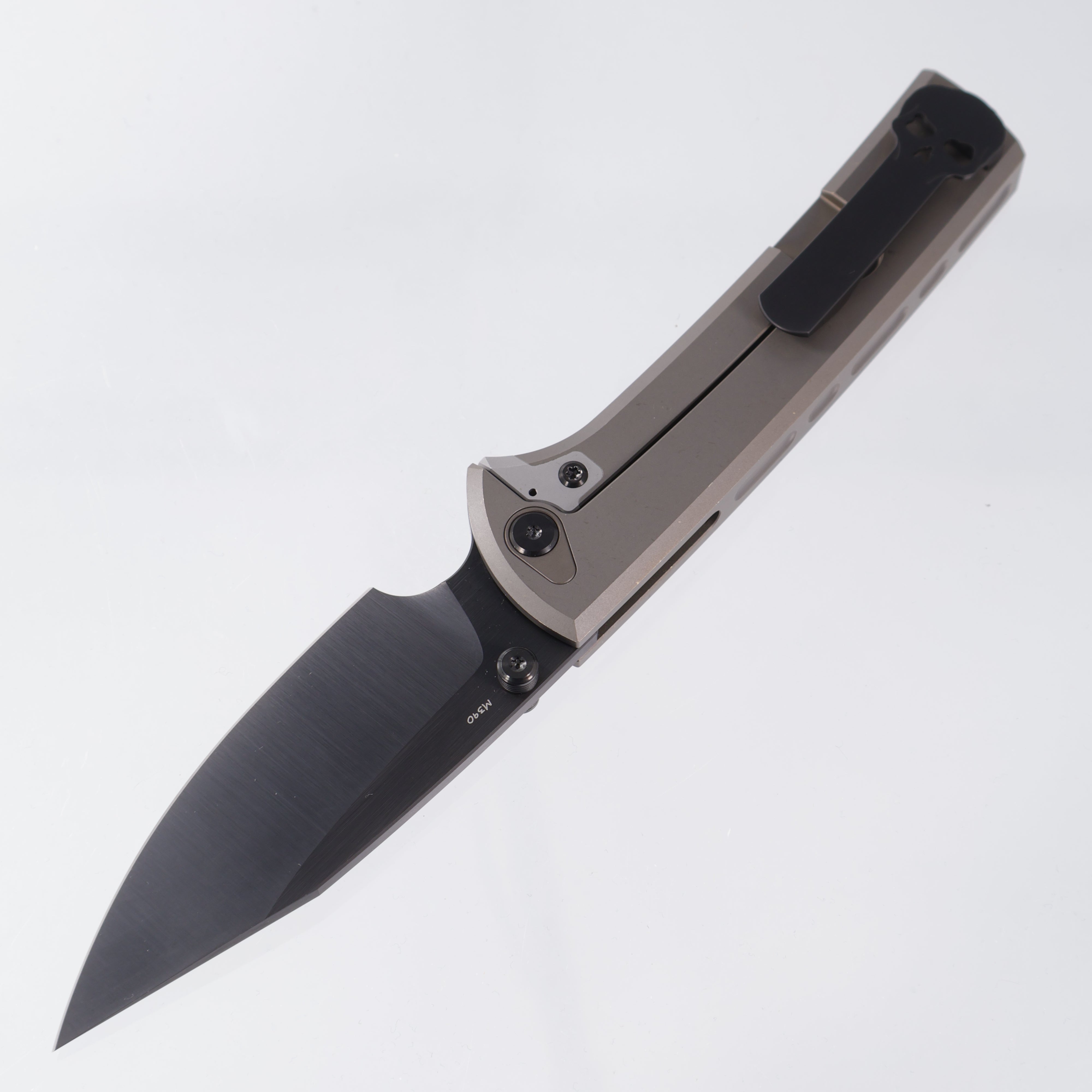 Chaves Scapegoat 229 Integral - Chisel Grind M390 Satin PVD - Integral Titanium w/ Magnetic Inlay, Ti Bronze Ano