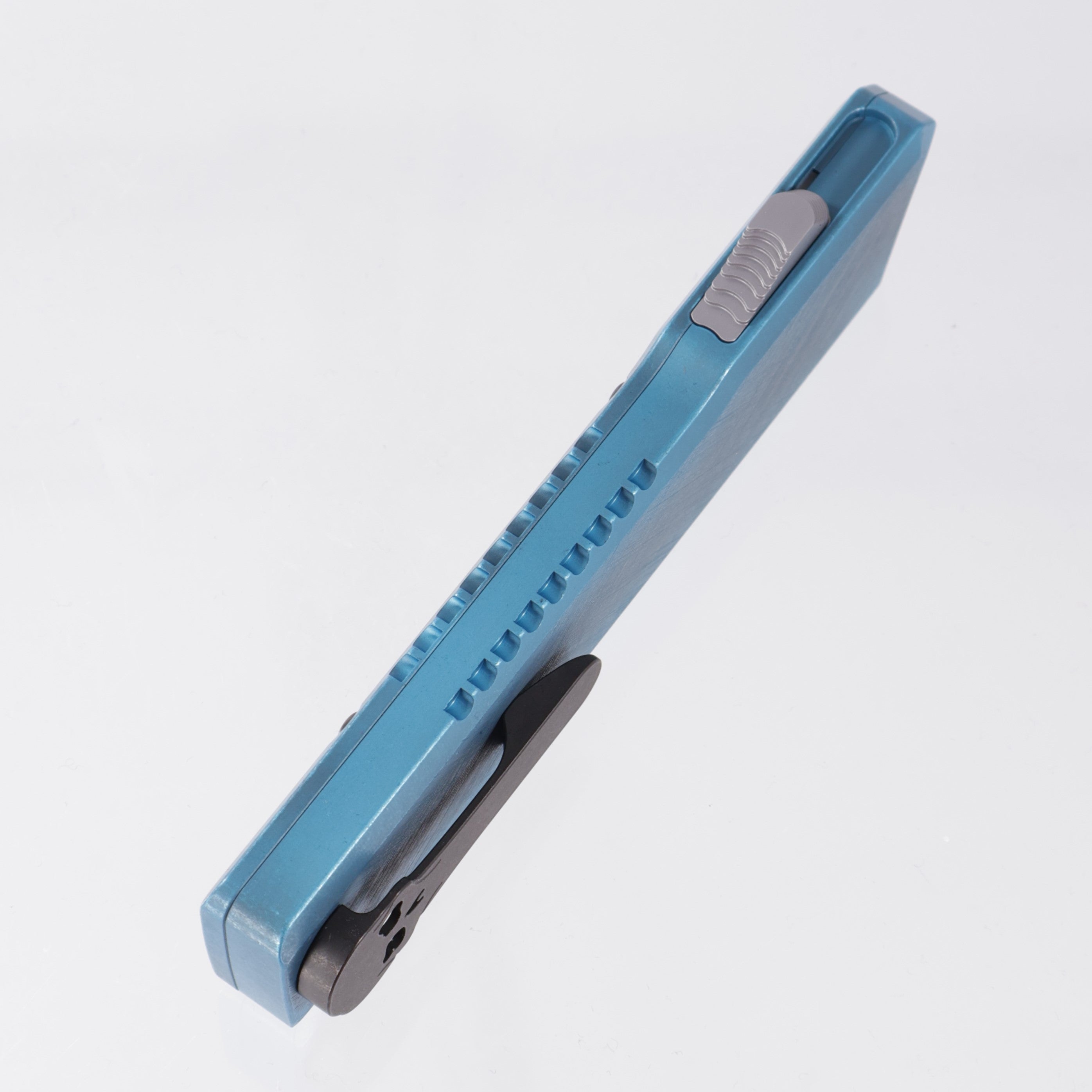 Chaves Dissident Drop Point - Blue Crosshatched Aluminum - Stonewash S35VN