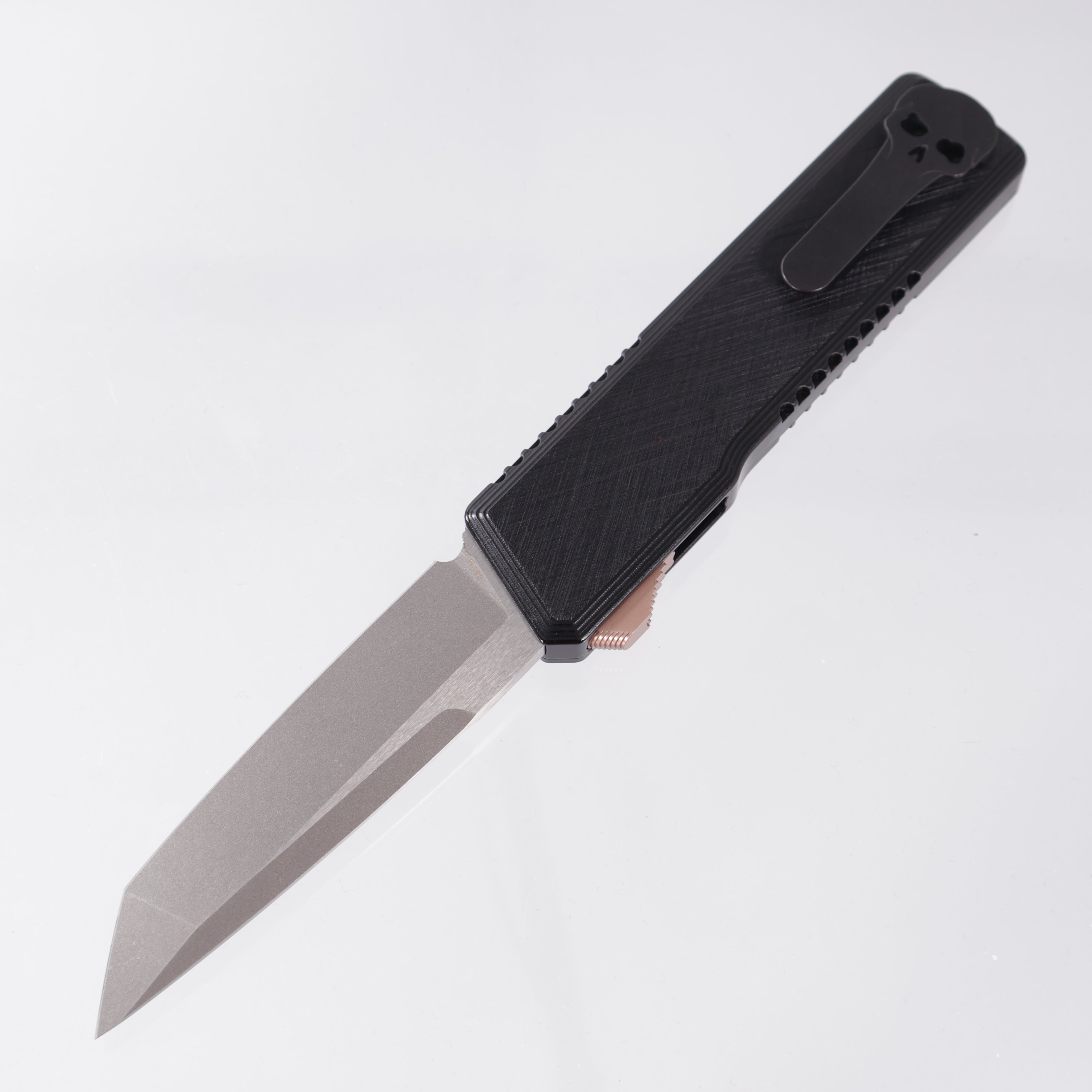 Chaves Dissident Tanto - Black Crosshatched Aluminum w/ Bronze Switch - Stonewash S35VN