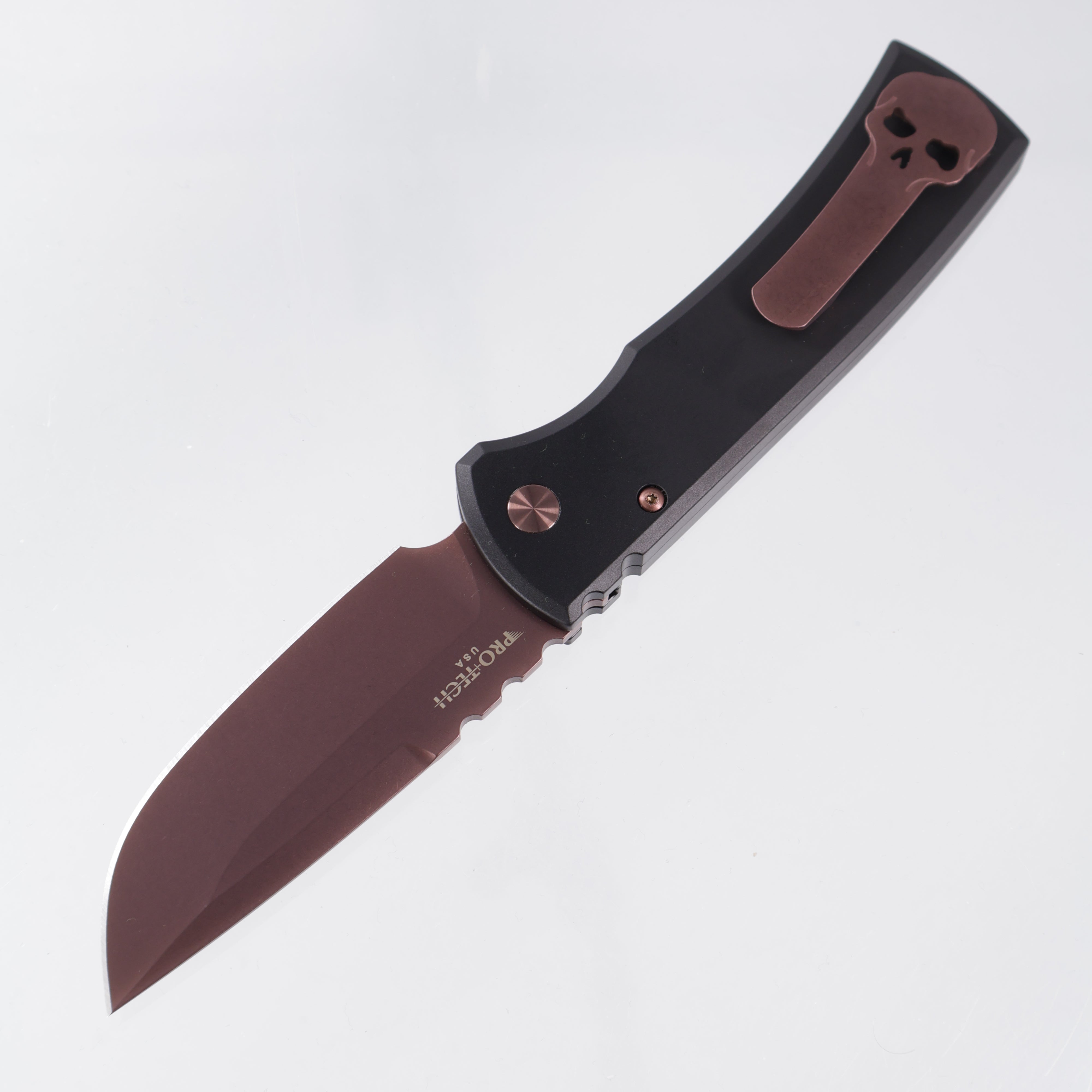 Chaves Redencion Auto Drop Point - Black Aluminum w/ Black Lip Pearl Button & Copper Rose PVD Hardware - Copper Rose PVD S35VN