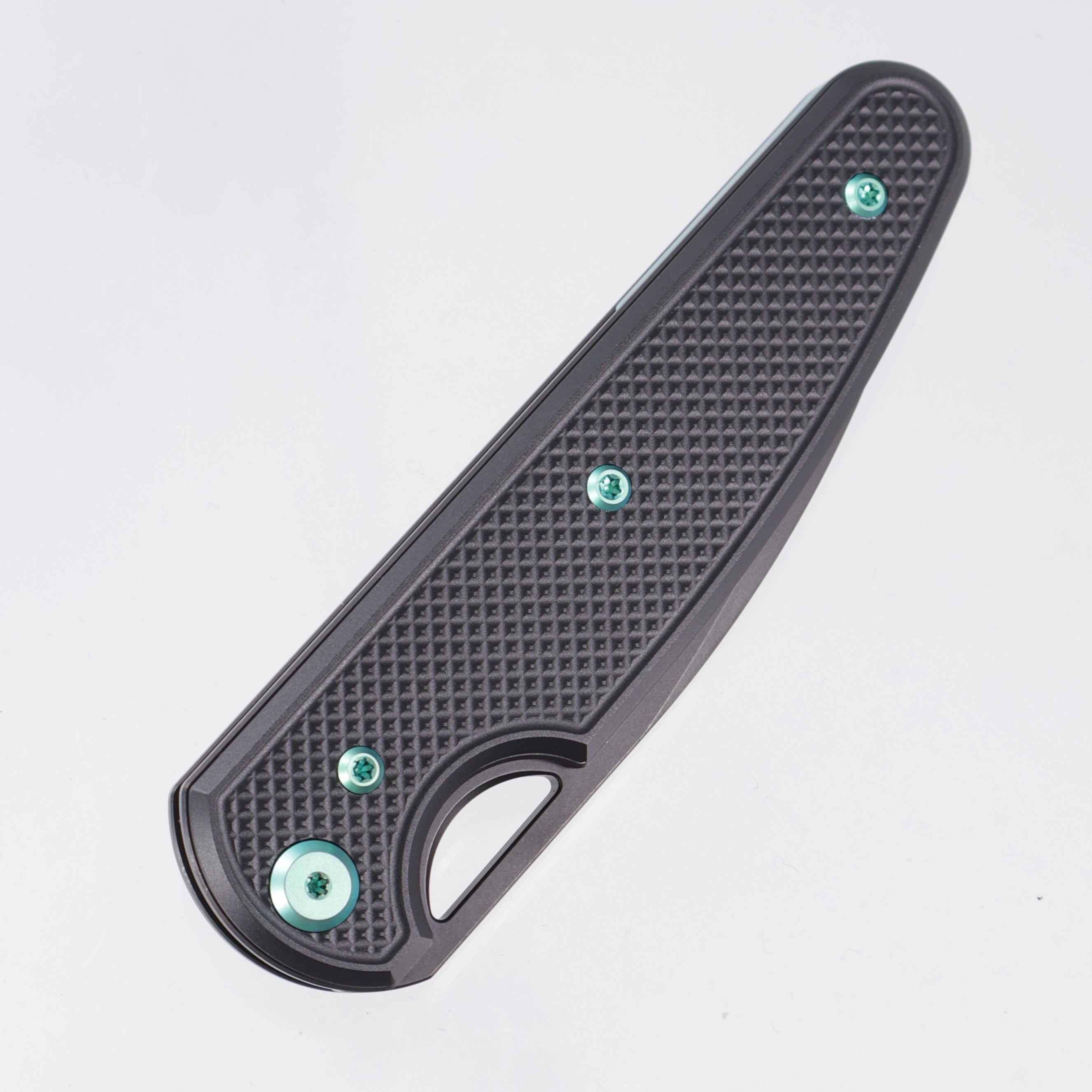 Chaves Knives x Brad Blount The Phase 229 Blue Label - Black Aluminum w/ Green Ano Ti Hardware - Black PVD 154CM