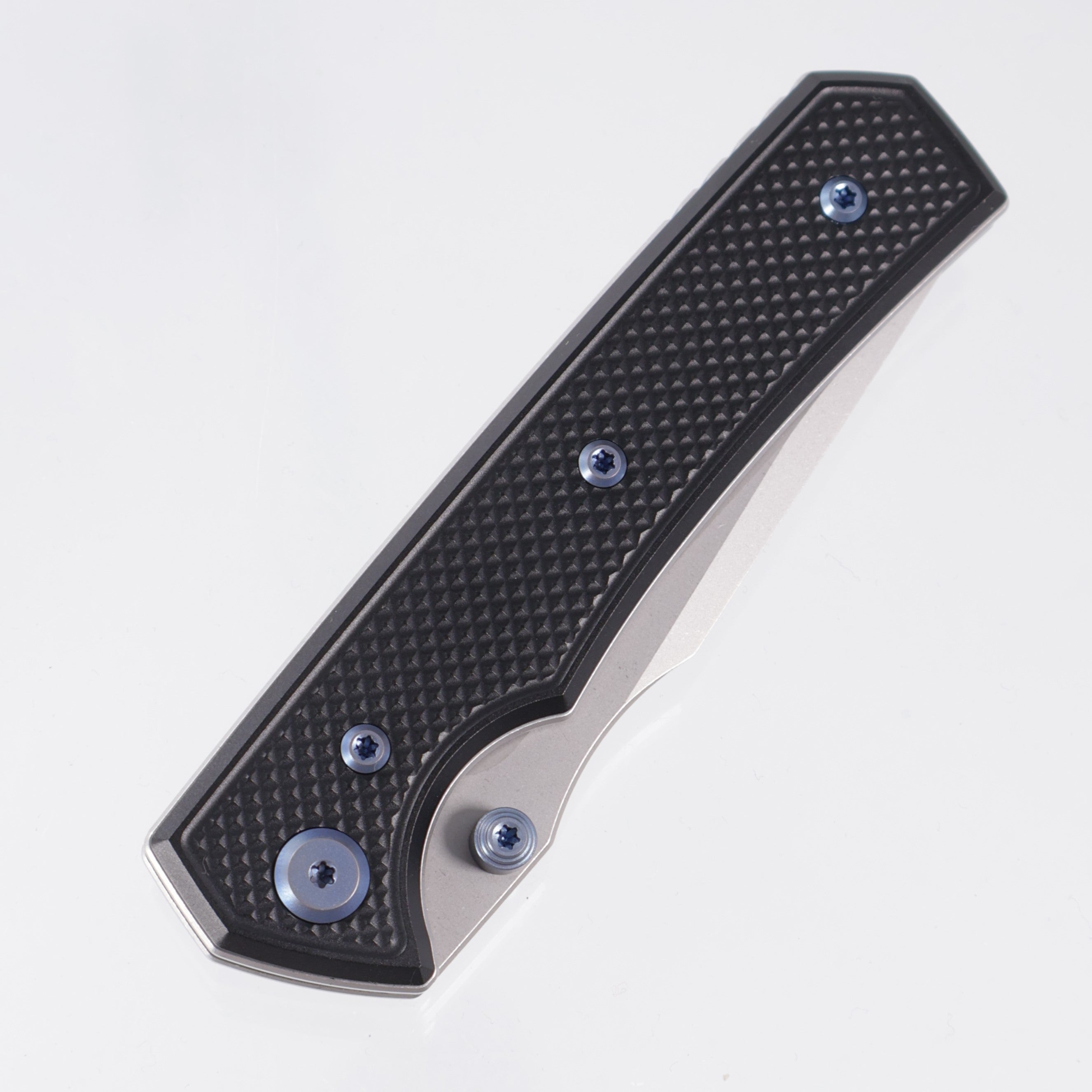 Chaves Knives x Sam Tran The Arison Street Blue Label - Black Aluminum w/ Blue Ano Ti Hardware - Stonewash 154CM