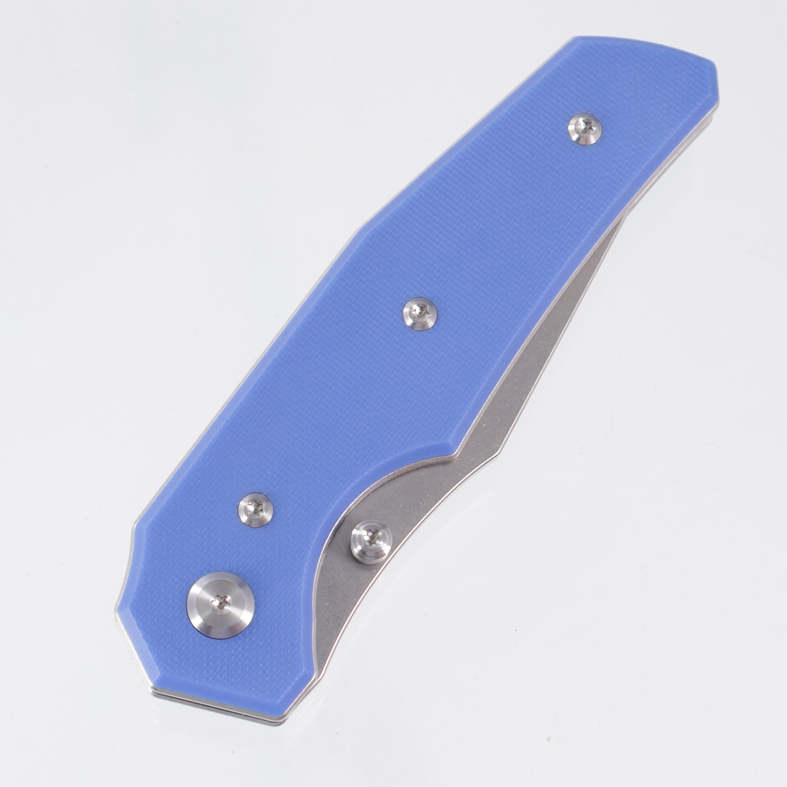 Chaves Knives x Jake McCoy The Omega Street Blue Label - Blue G10 - Belt Satin Elmax